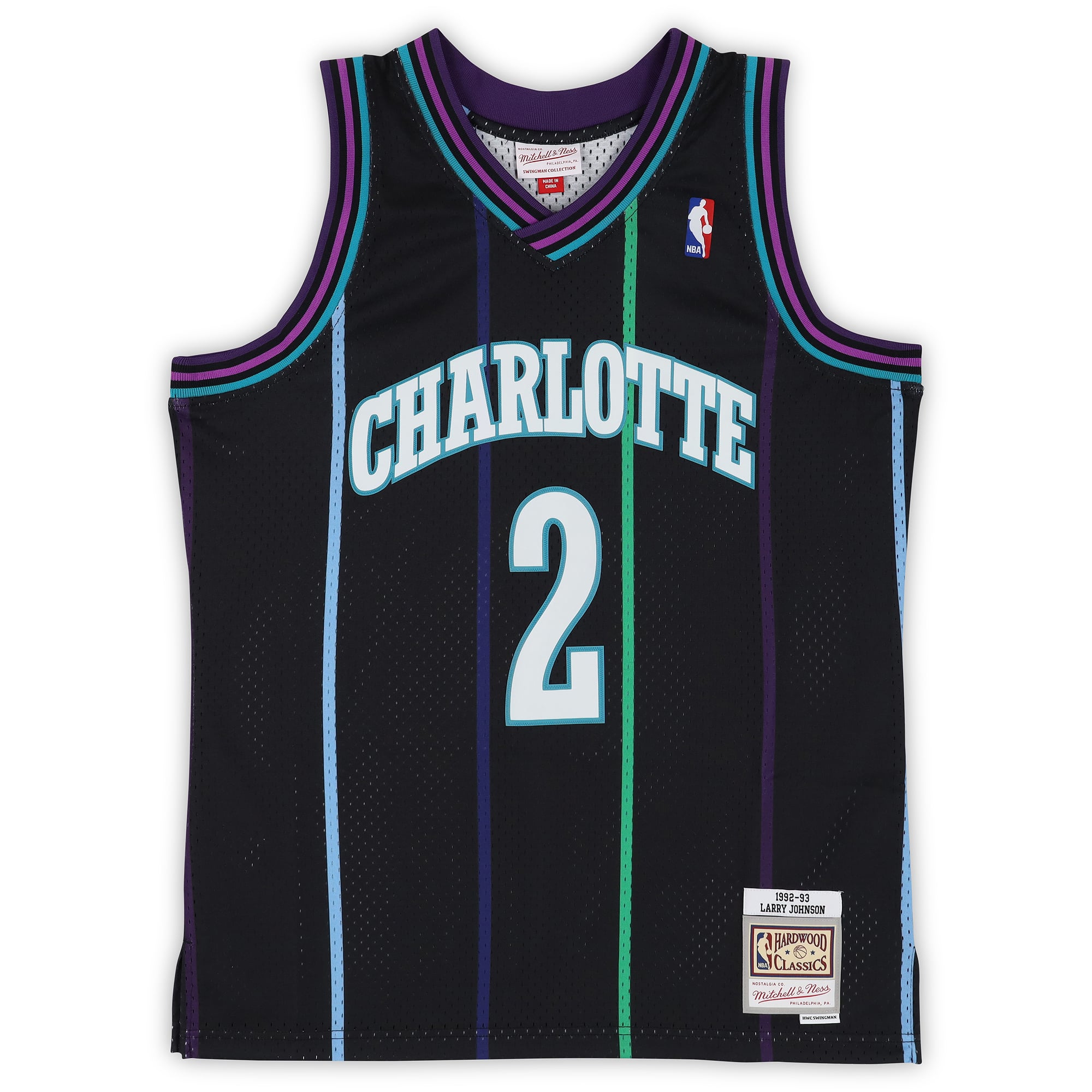 Maillot Swingman noir Mitchell & Ness Reloaded 1992, autographié par Larry Johnson (Charlotte Hornets), avec plusieurs inscriptions - Édition limitée n° 1/10