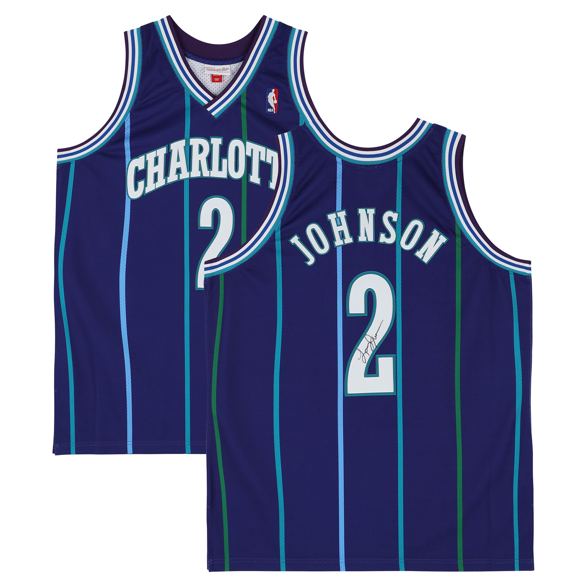 Maillot authentique Mitchell & Ness violet autographié par Larry Johnson des Charlotte Hornets (1996)