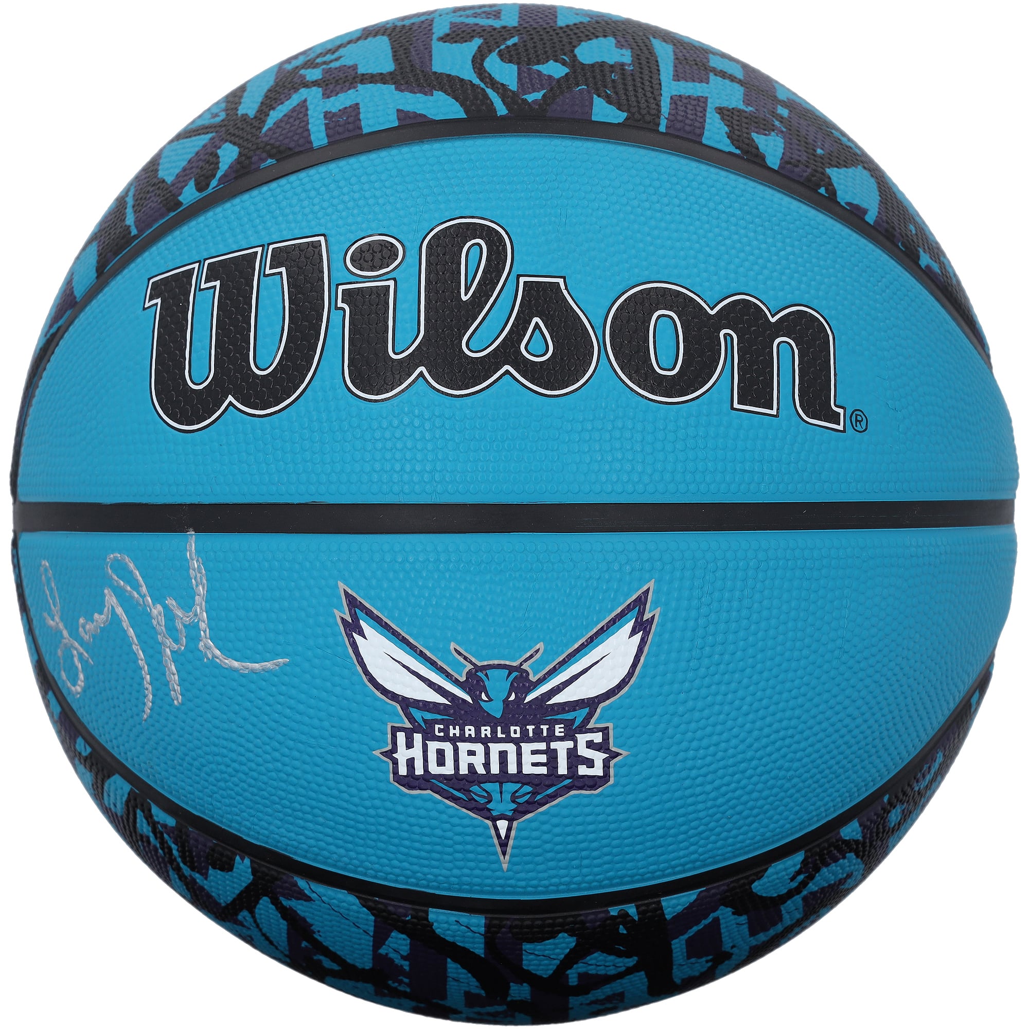 Ballon de basket Wilson noir et turquoise à motif graffiti, autographié par Larry Johnson (Charlotte Hornets).