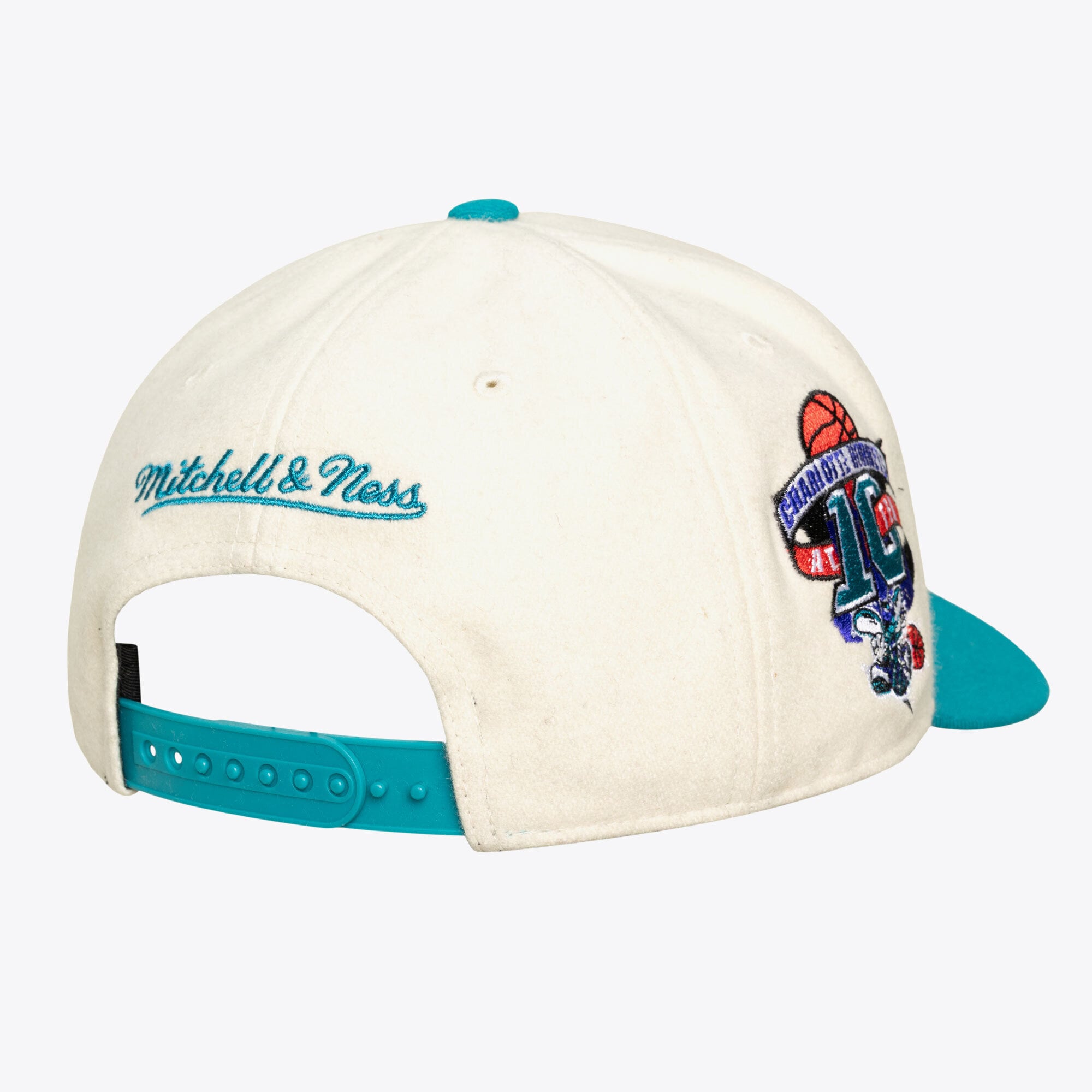 Casquette unisexe Mitchell & Ness crème Charlotte Hornets Team Pro ajustable