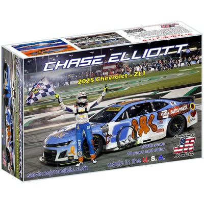  Chase Elliott Salvinos JR Models 1:24 Model Car Kit