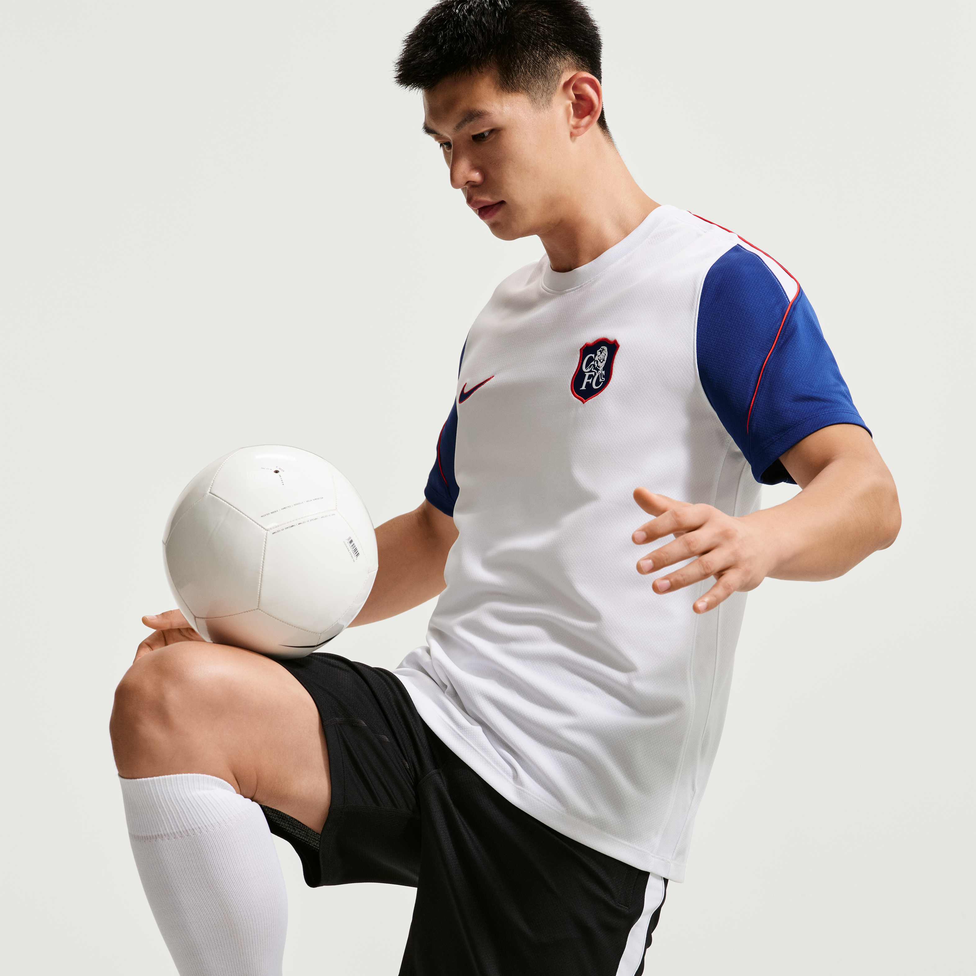 Men's Nike  White Chelsea 2026/27 Third Dri-FIT Strike Top