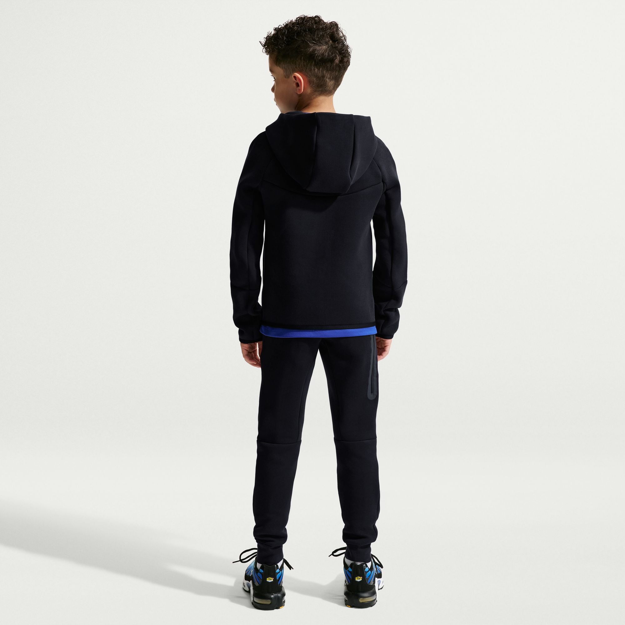 Veste à capuche zippée Nike Chelsea Tech Fleece noire pour enfant