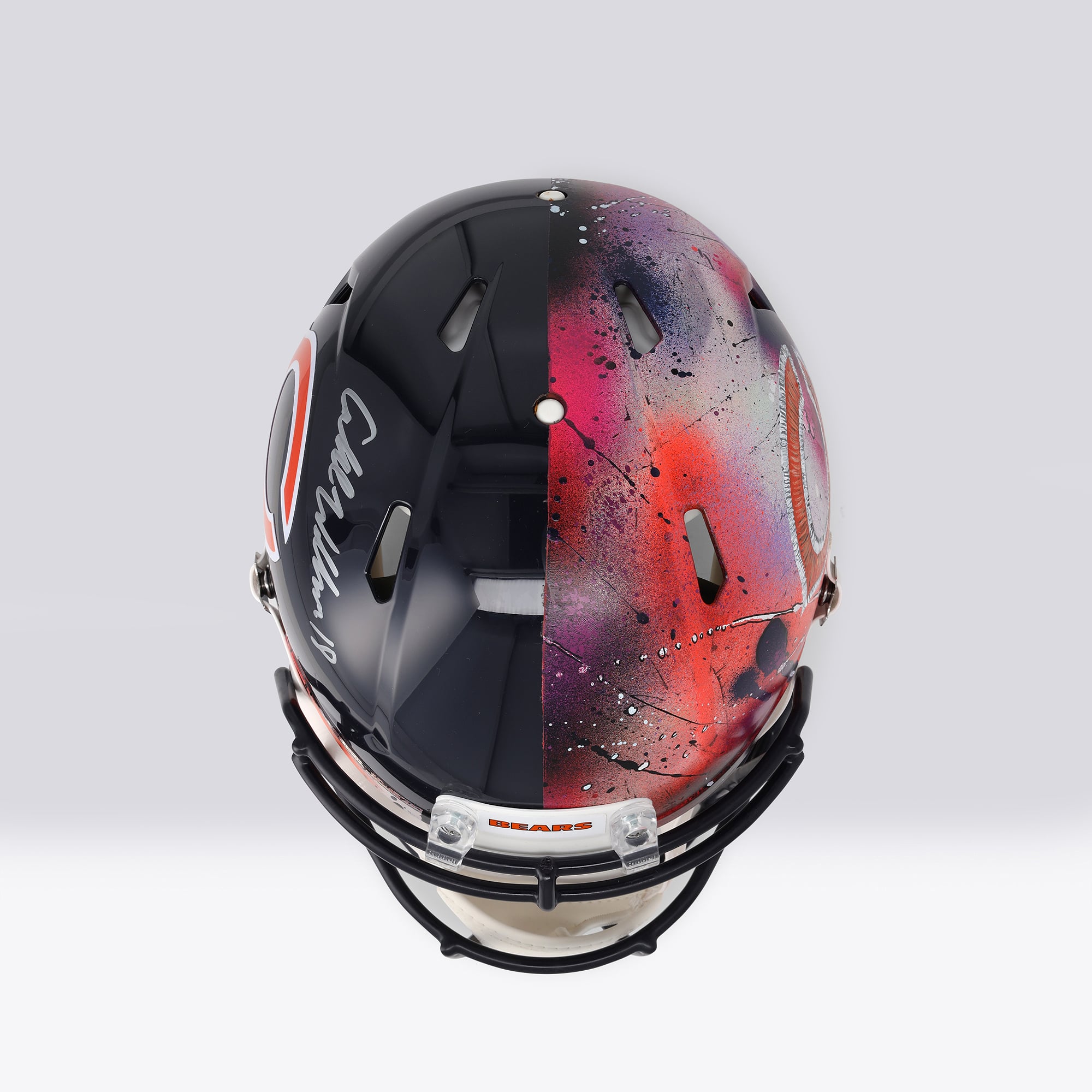 Casque Riddell Speed ​​Authentic autographié par Caleb Williams (Chicago Bears) - Illustration de Shawn Voelker - NF70444434
