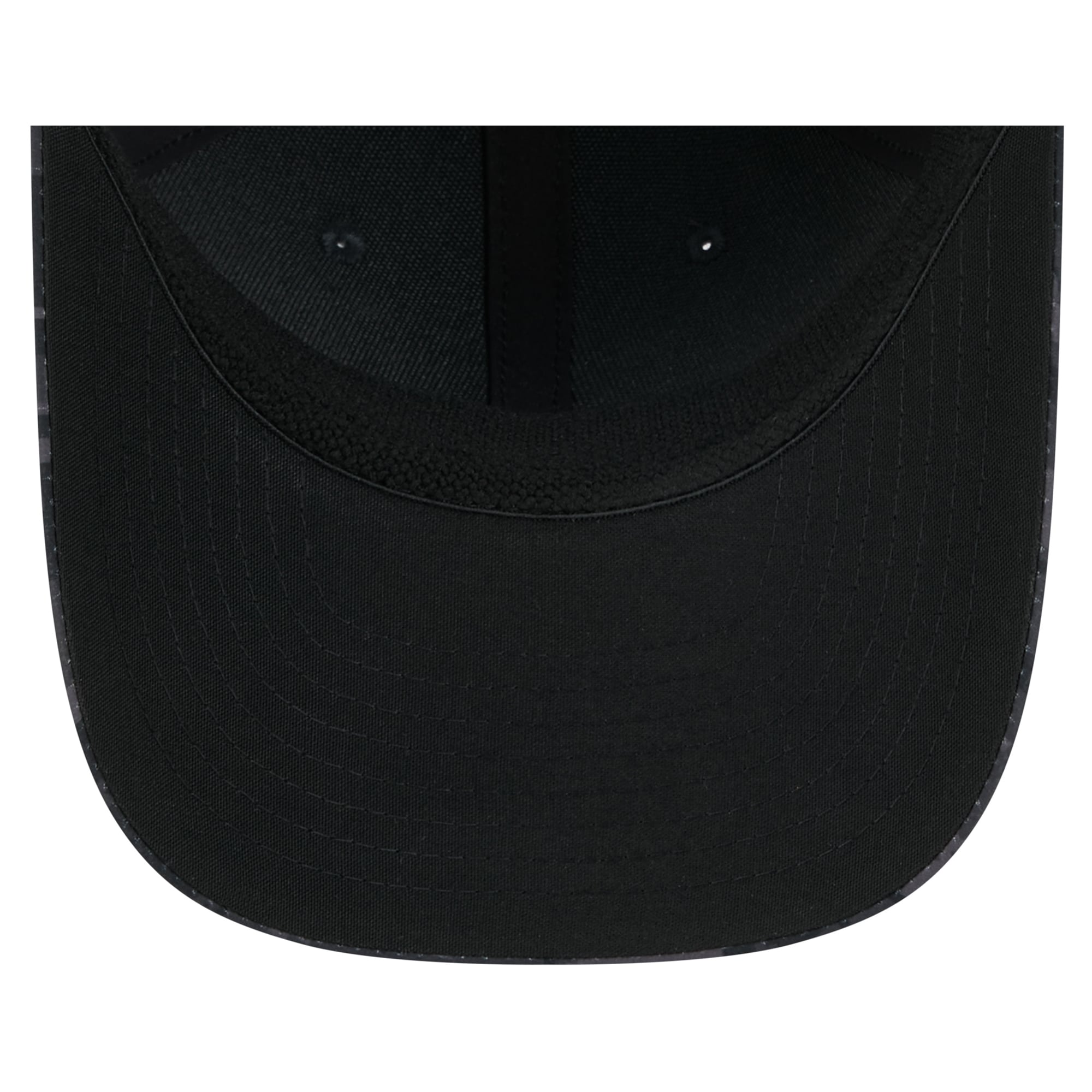 Casquette extensible New Era noire Chicago Bears 2026 Salute To Service 39THIRTY M-Crown pour homme