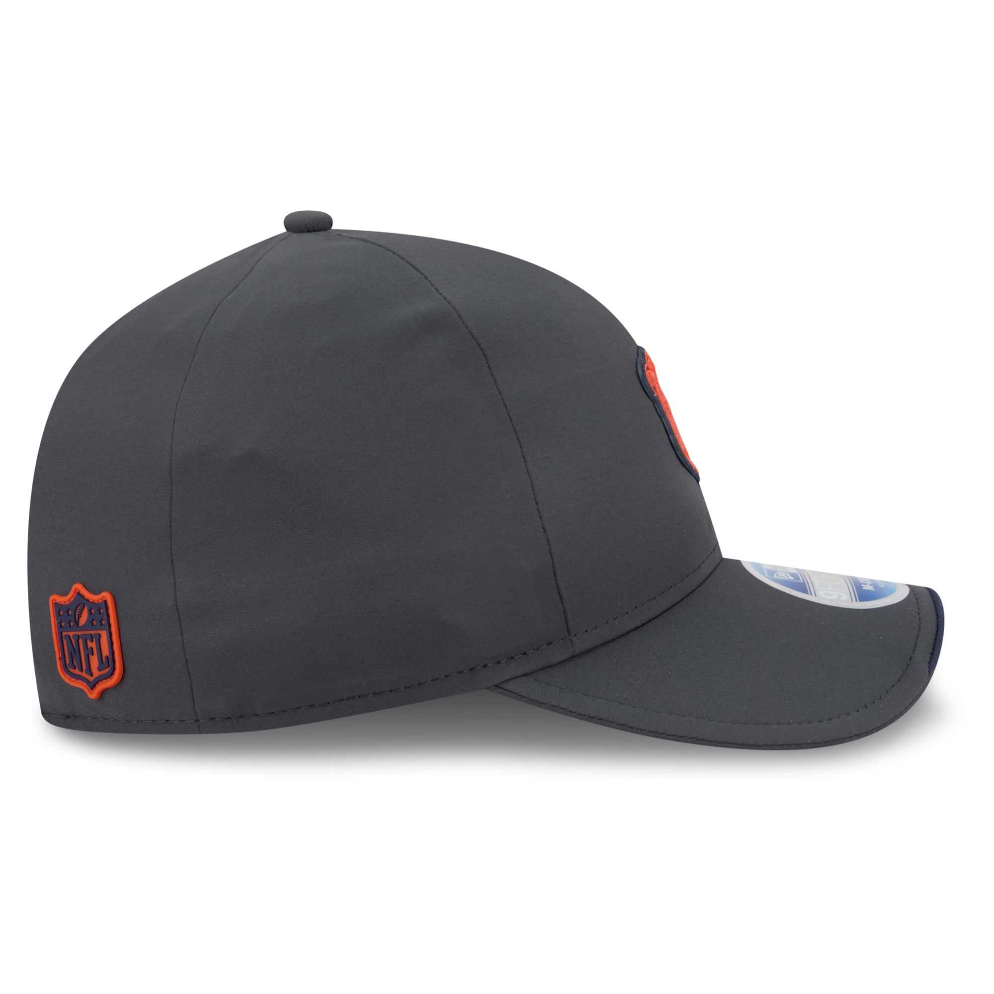 Men's New Era Charcoal Chicago Bears 2026 Sideline Cold Weather  9FORTY M-Crown Adjustable Hat
