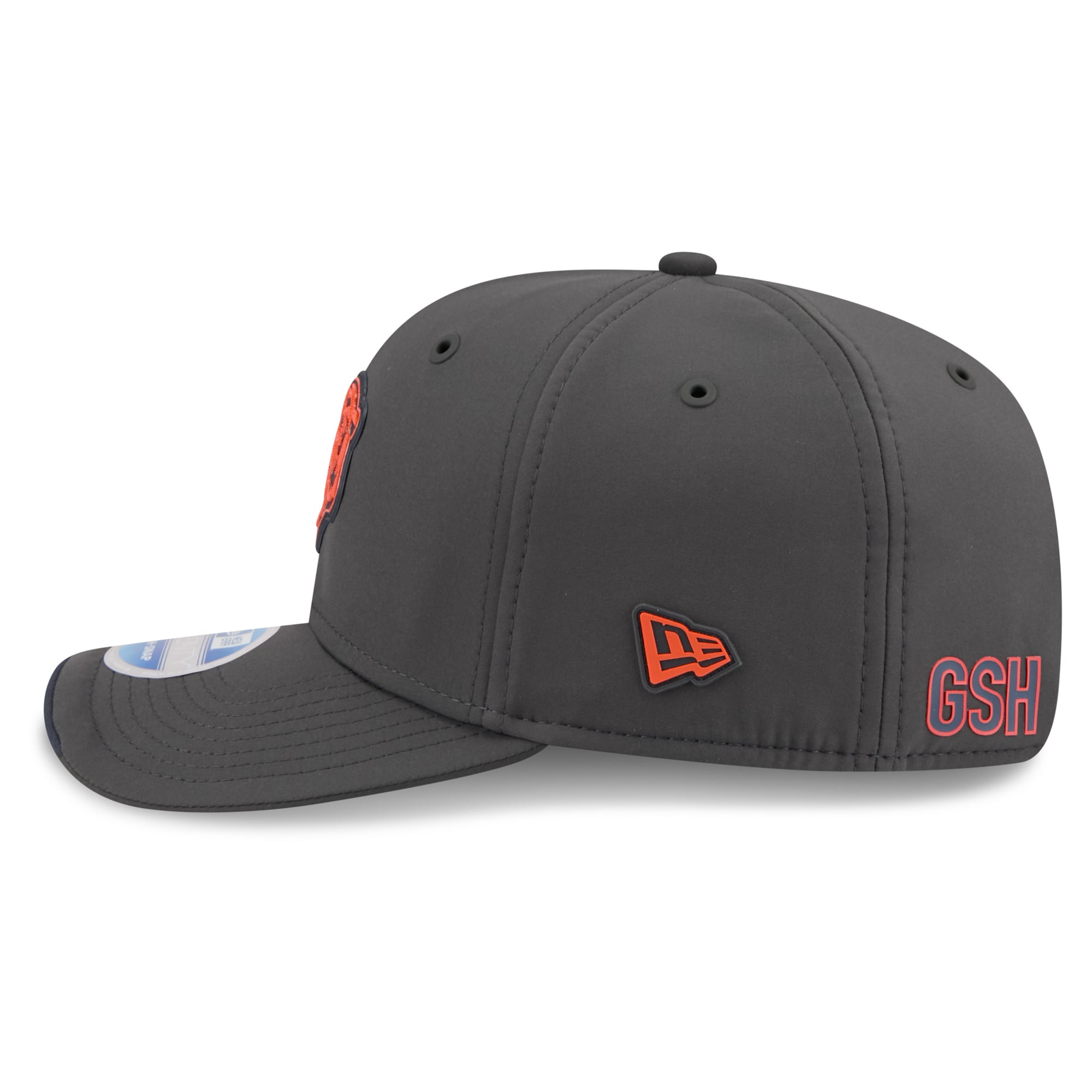 Men's New Era Charcoal Chicago Bears 2026 Sideline Cold Weather 9SEVENTY Adjustable Hat