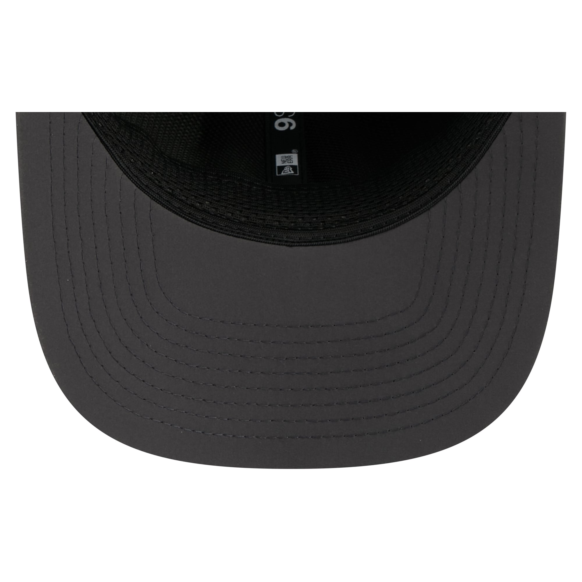 Men's New Era Charcoal Chicago Bears 2026 Sideline Cold Weather 9SEVENTY Adjustable Hat