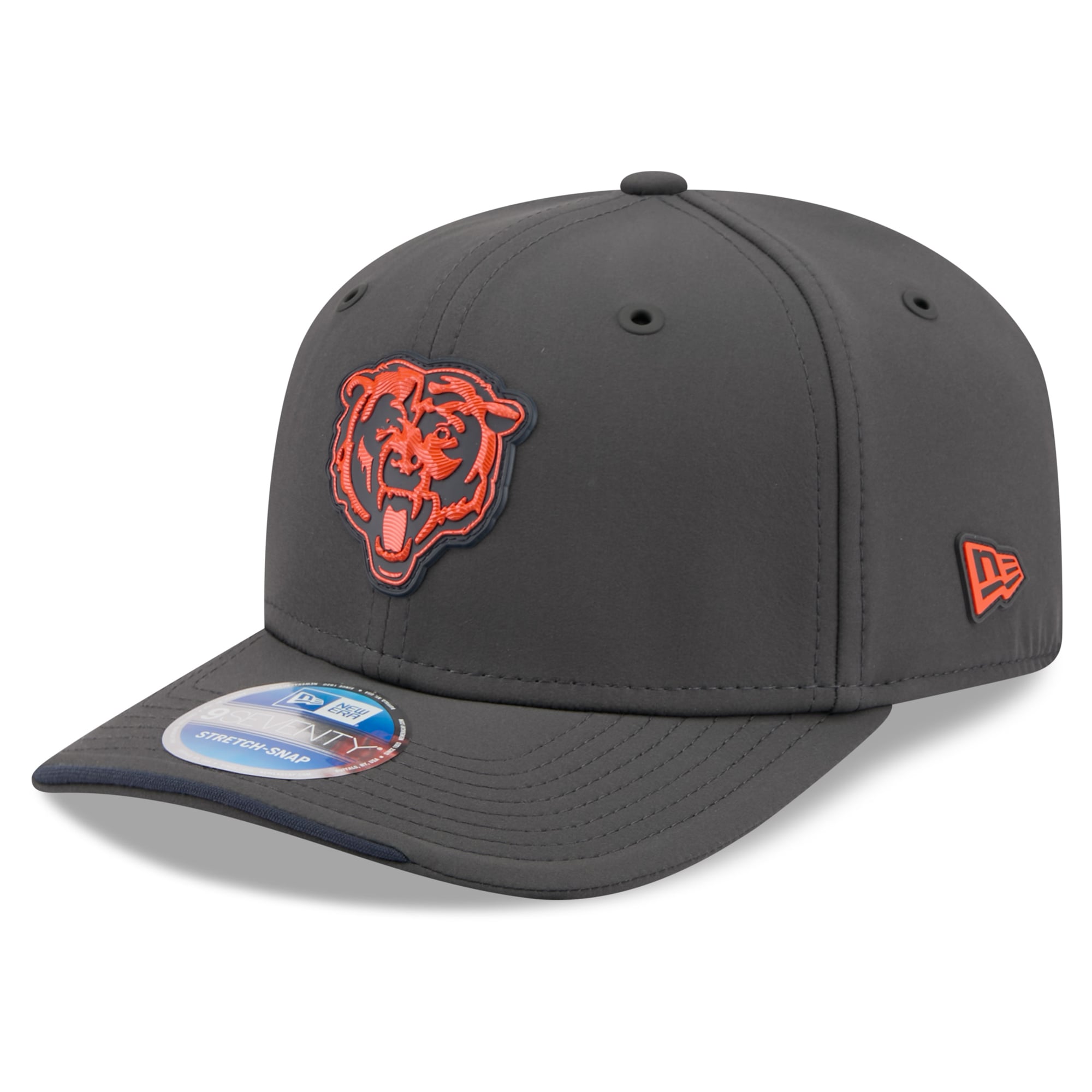 Men's New Era Charcoal Chicago Bears 2026 Sideline Cold Weather 9SEVENTY Adjustable Hat