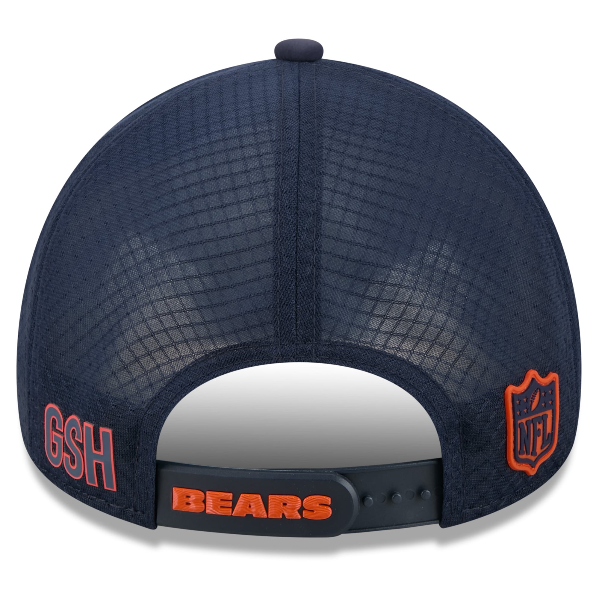 Men's New Era Navy Chicago Bears 2026 Sideline Alternate Apex 9FORTY Adjustable Trucker Hat