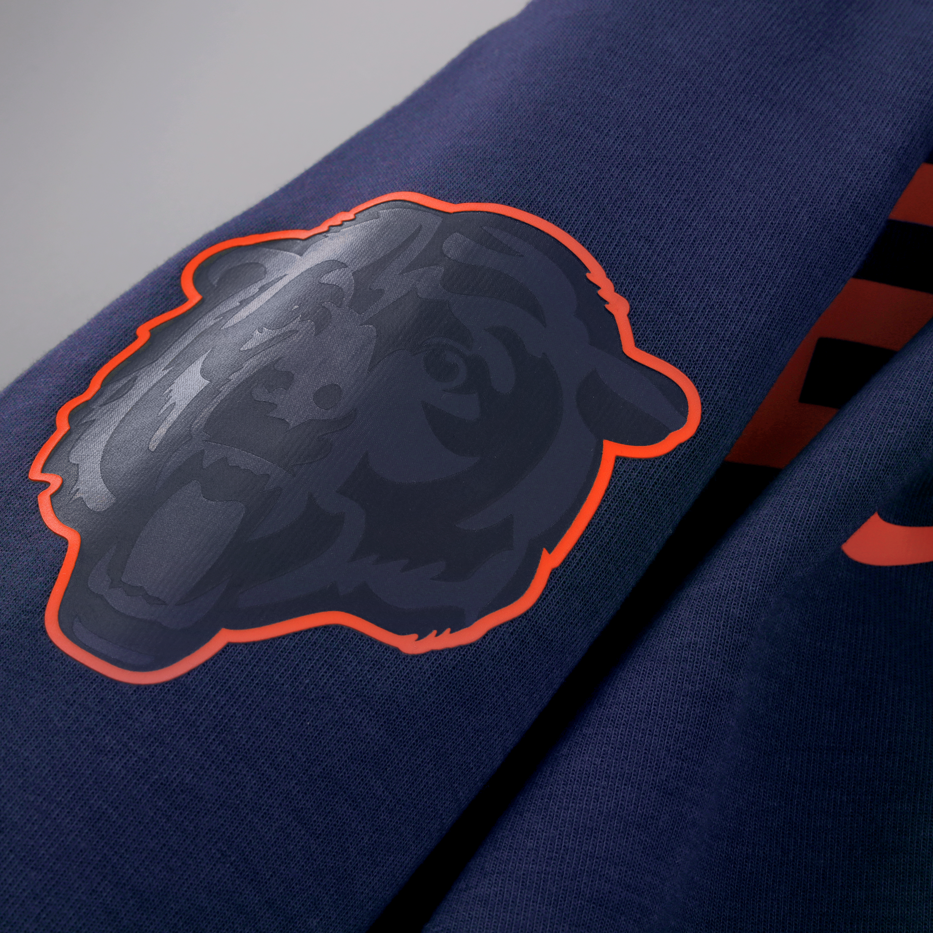 Men's Nike  Navy Chicago Bears 2026 Rivalries Collection Dri-FIT Pullover Hoodie