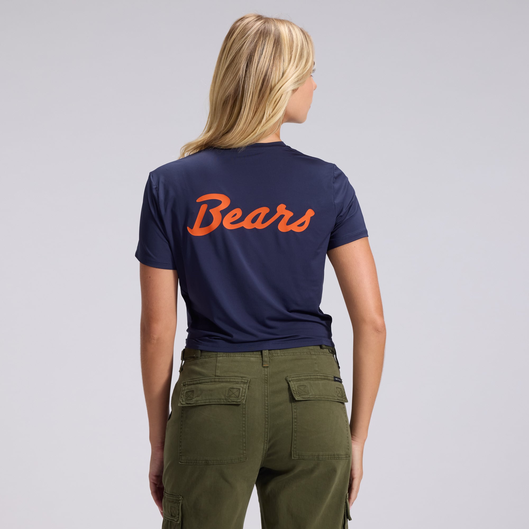 T-shirt court Nike Classic Twist pour femme, collection Chicago Bears 2026 Rivalries, bleu marine.