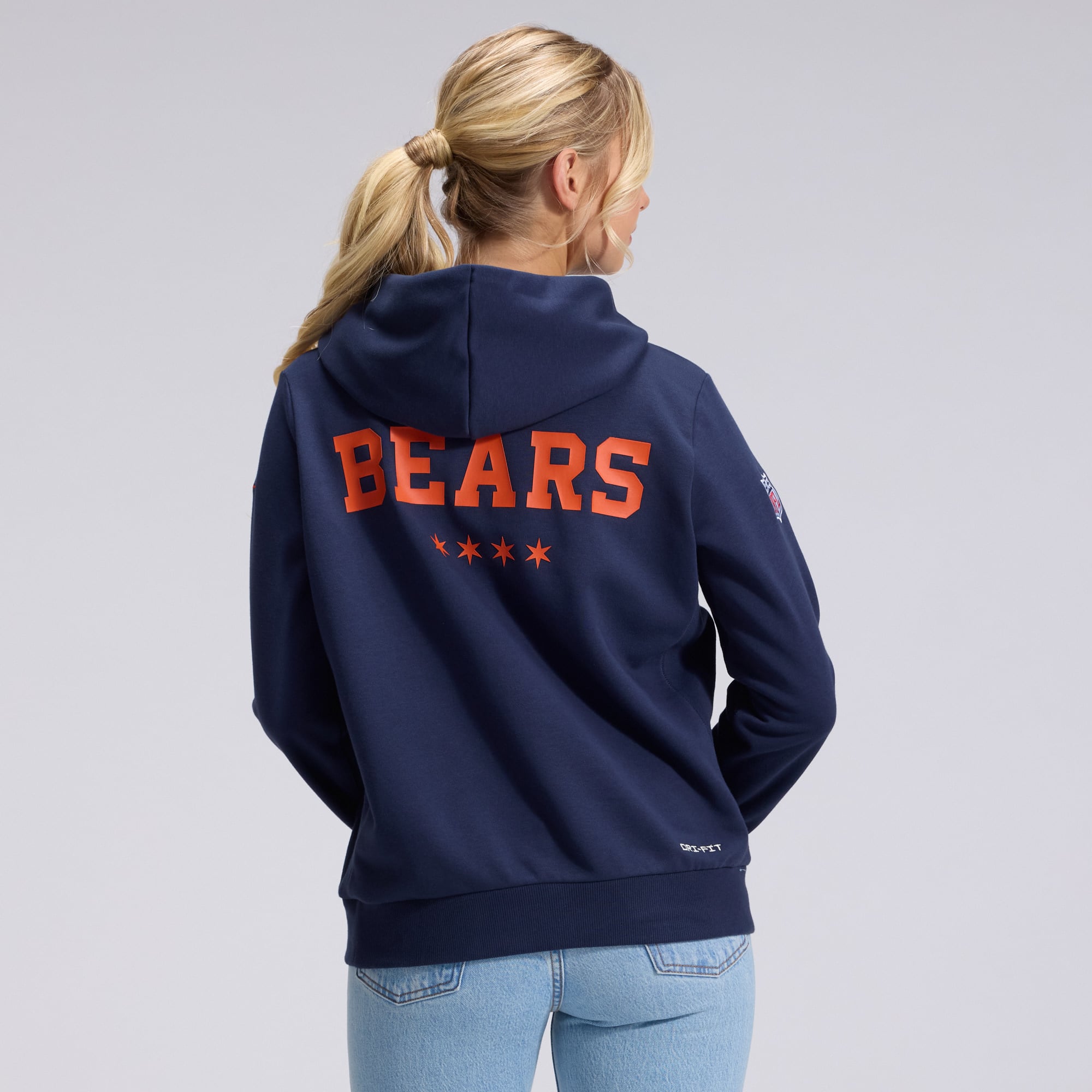 Women's Nike Navy Chicago Bears 2026 Rivalries Collection Standard Issue Sideline Pullover Hoodie