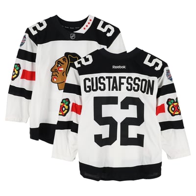 Maillot blanc authentique n° 52 des Blackhawks de Chicago, porté par Erik Gustafsson lors du match contre le Wild du Minnesota le 21 février 2016 (Fanatics Authentic)