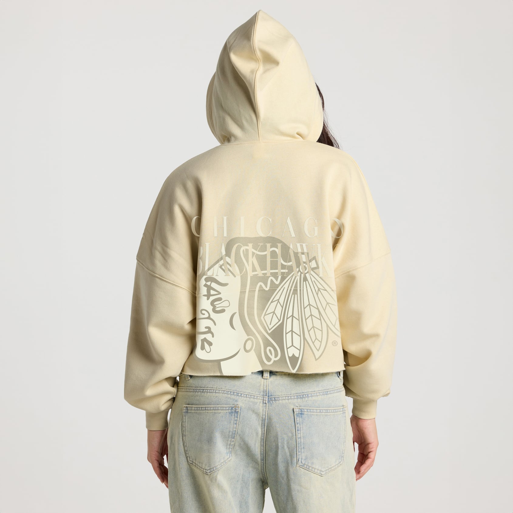 Sweat à capuche court lacets Fanatics Cream Chicago Blackhawks pour femme