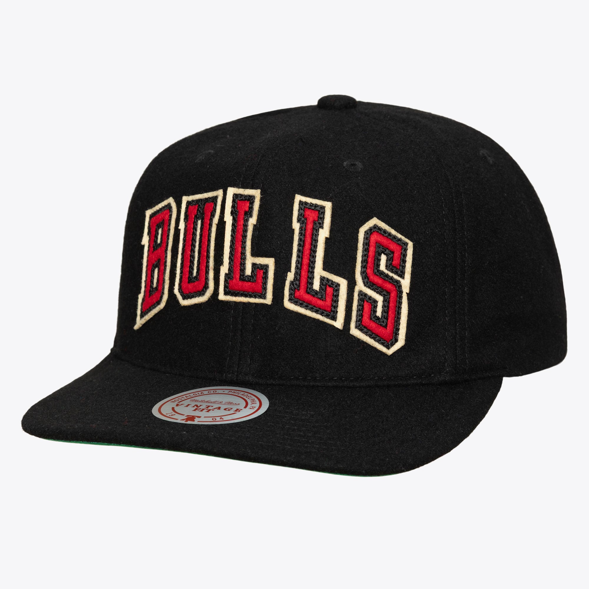 Chicago Bulls Black Retro Roots Melton Strapback Hat