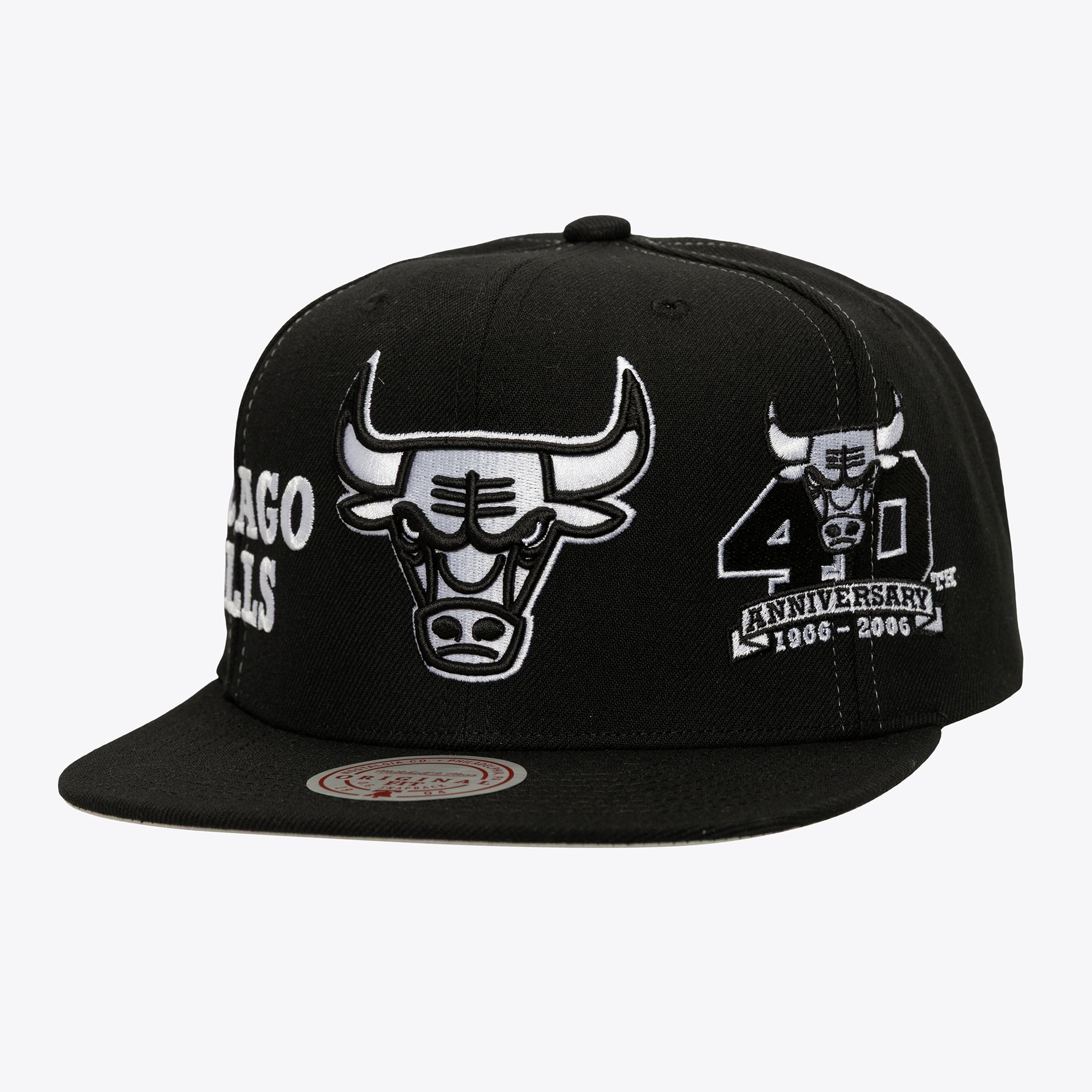 Chicago Bulls Black Trifecta Snapback Hat