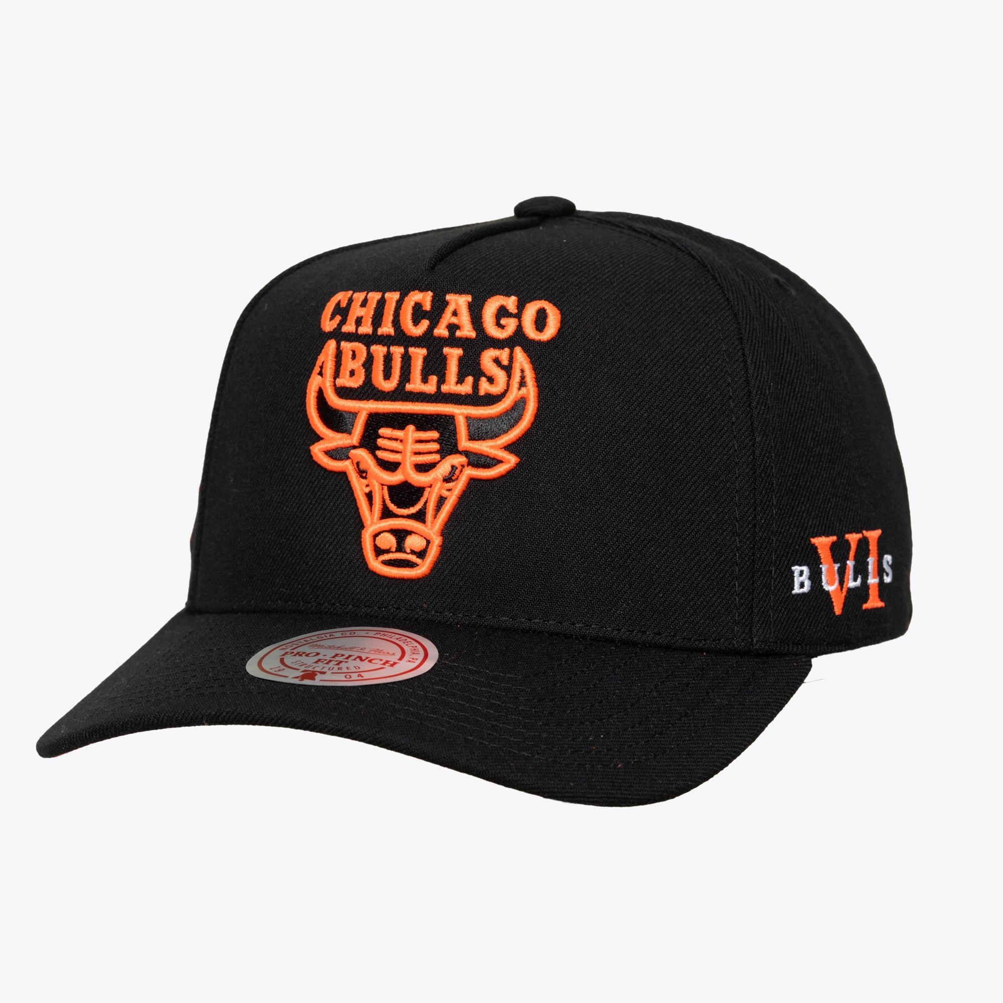 Chicago Bulls Black/Orange Core VI Pro Pinch Snapback Hat