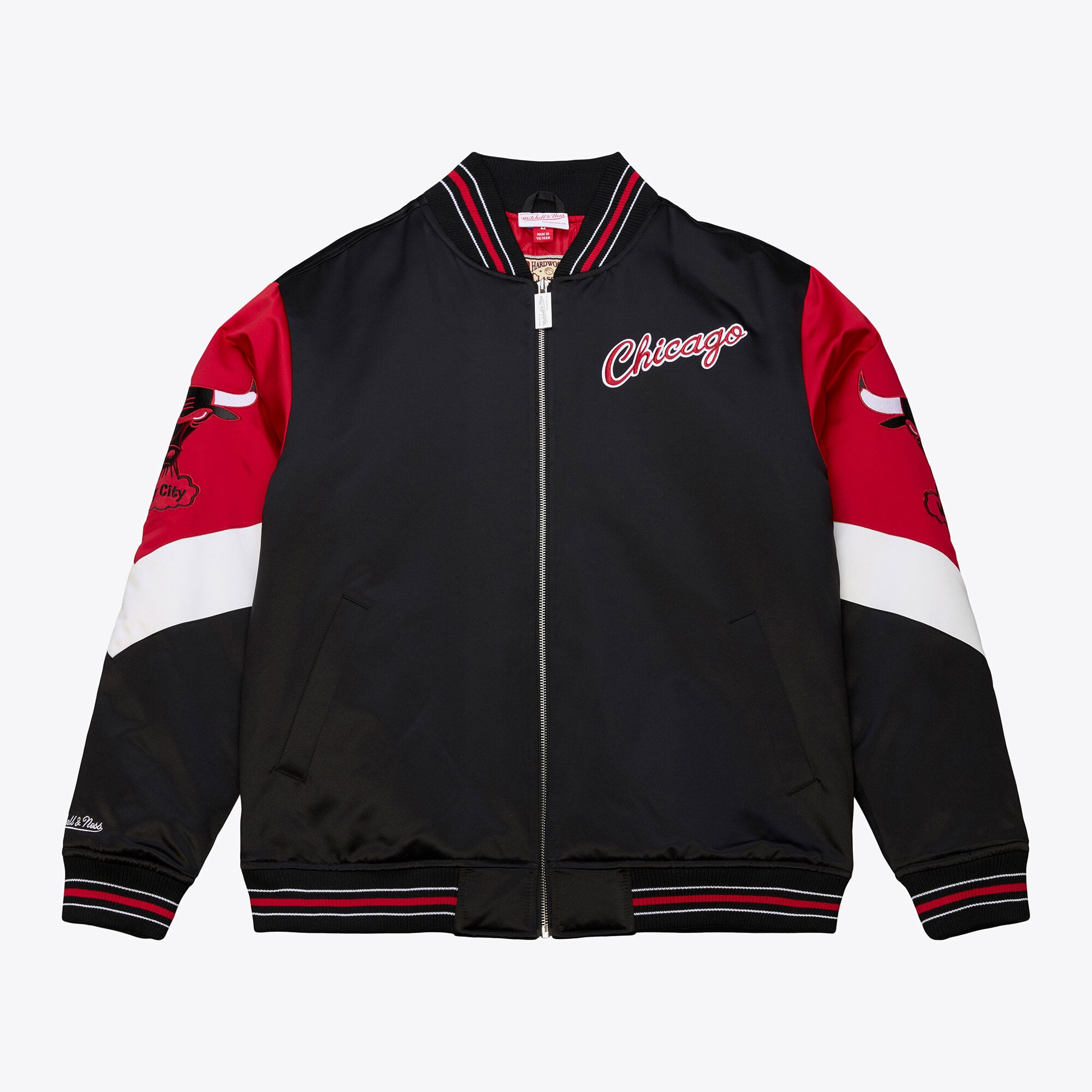 Chicago Bulls Mitchell & Ness Heavyweight Satin Jacket - Mens