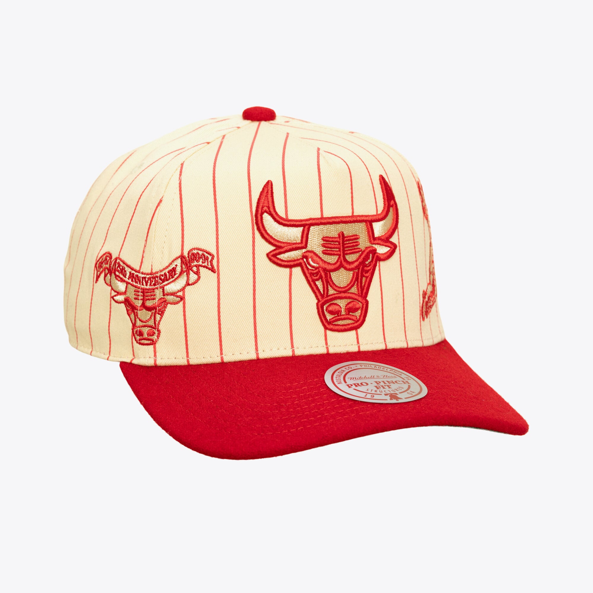 Casquette Mitchell & Ness crème Chicago Bulls Retro Roots Stripe Pro pour homme, ajustable