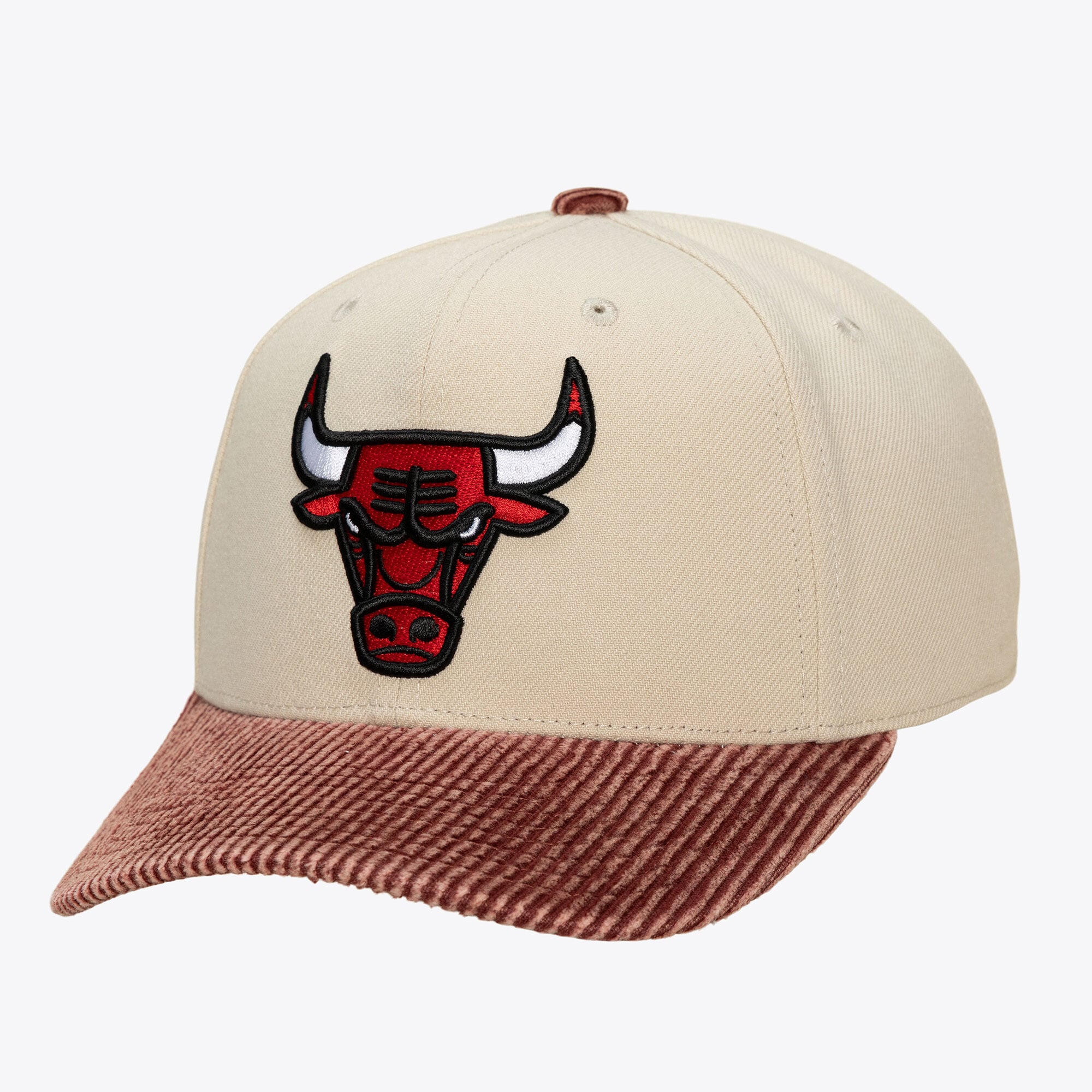 Men's Chicago Bulls Mitchell & Ness Cream/Red Washed Corduroy Pro Crown Snapback Hat