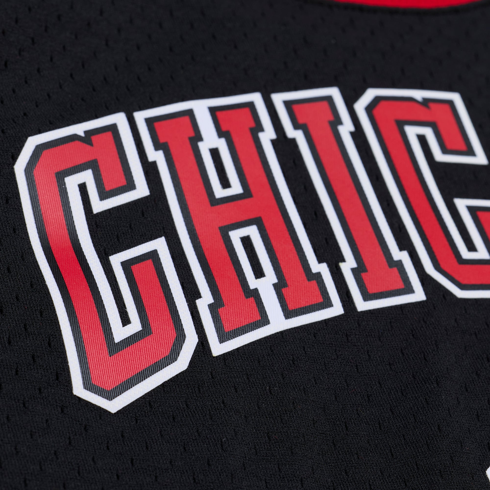 Maillot Swingman noir Mitchell & Ness Derrick Rose Chicago Bulls 11 pour homme