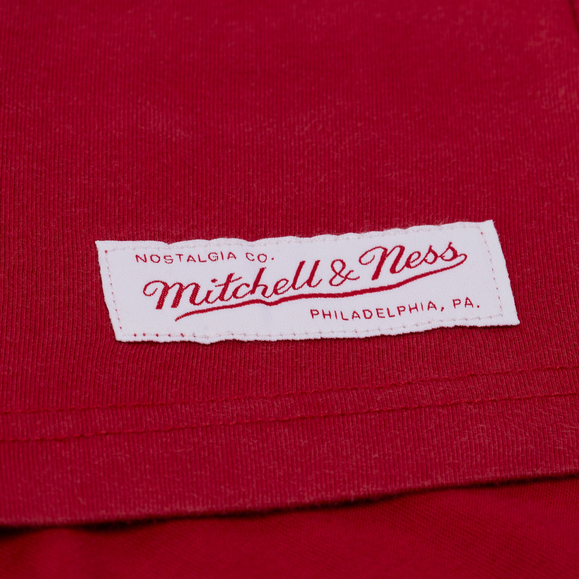 Men's Mitchell & Ness  Red Chicago Bulls Core Essentials T-Shirt