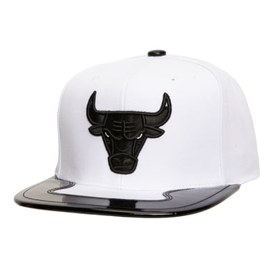 Chicago Bulls Mitchell & Ness Day 11 Snapback Hat - White
