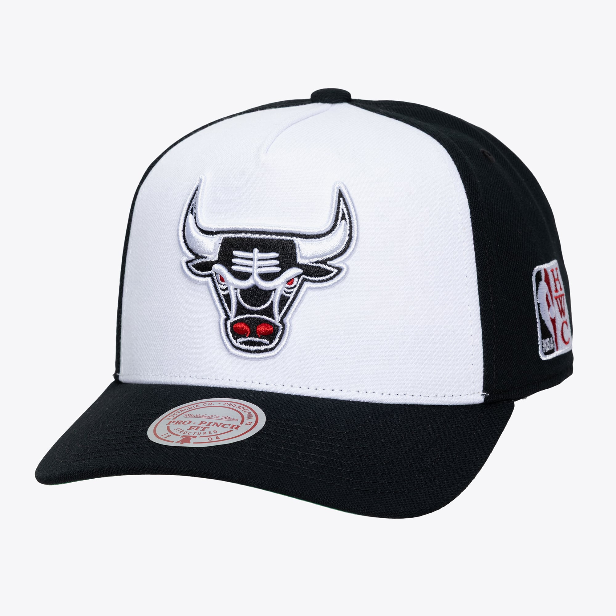 Men's Chicago Bulls Mitchell & Ness White Hardwood Classics Legendary Away Pro-Pinch Adjustable Hat