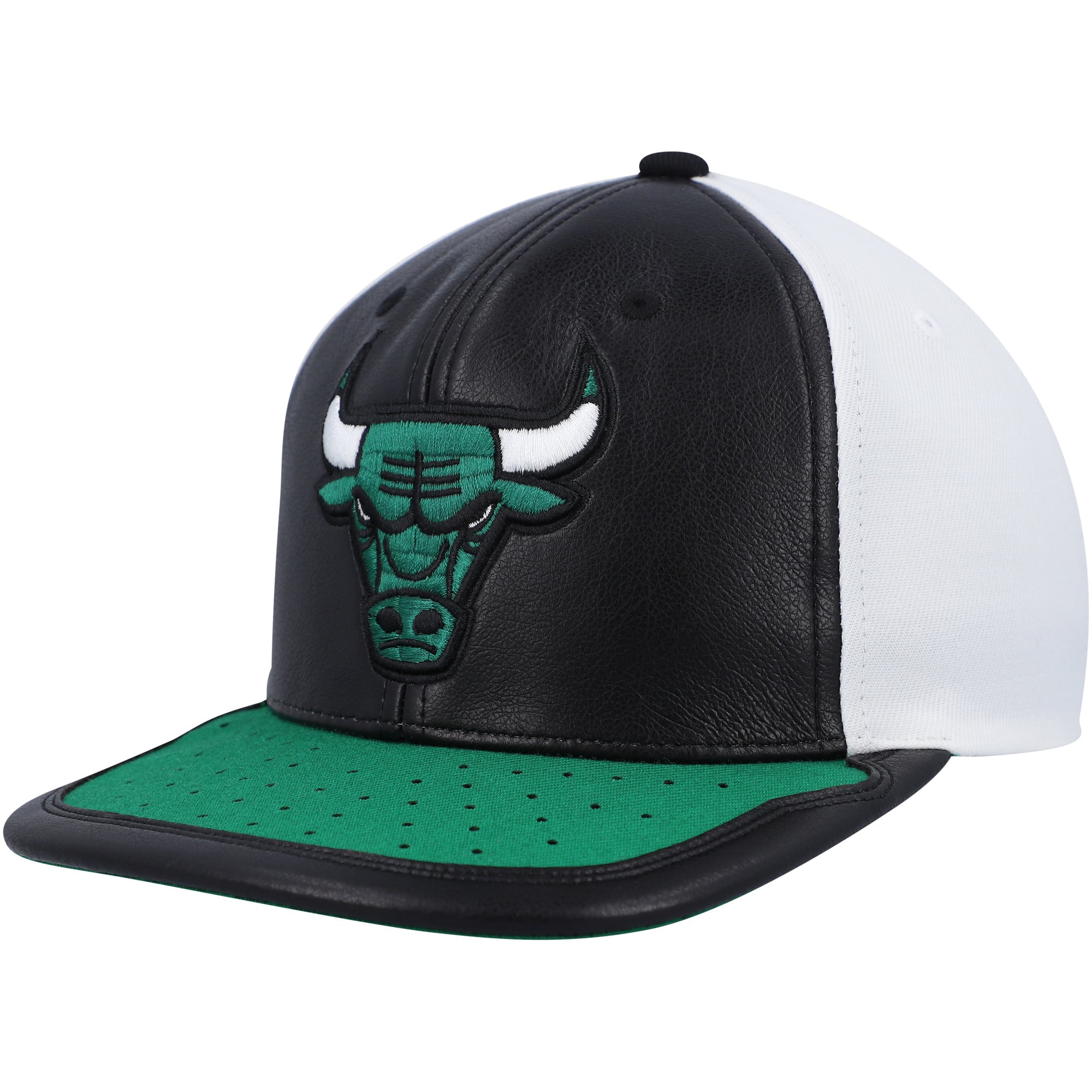 Men's Chicago Bulls Mitchell & Ness White/Green Day One Snapback Hat