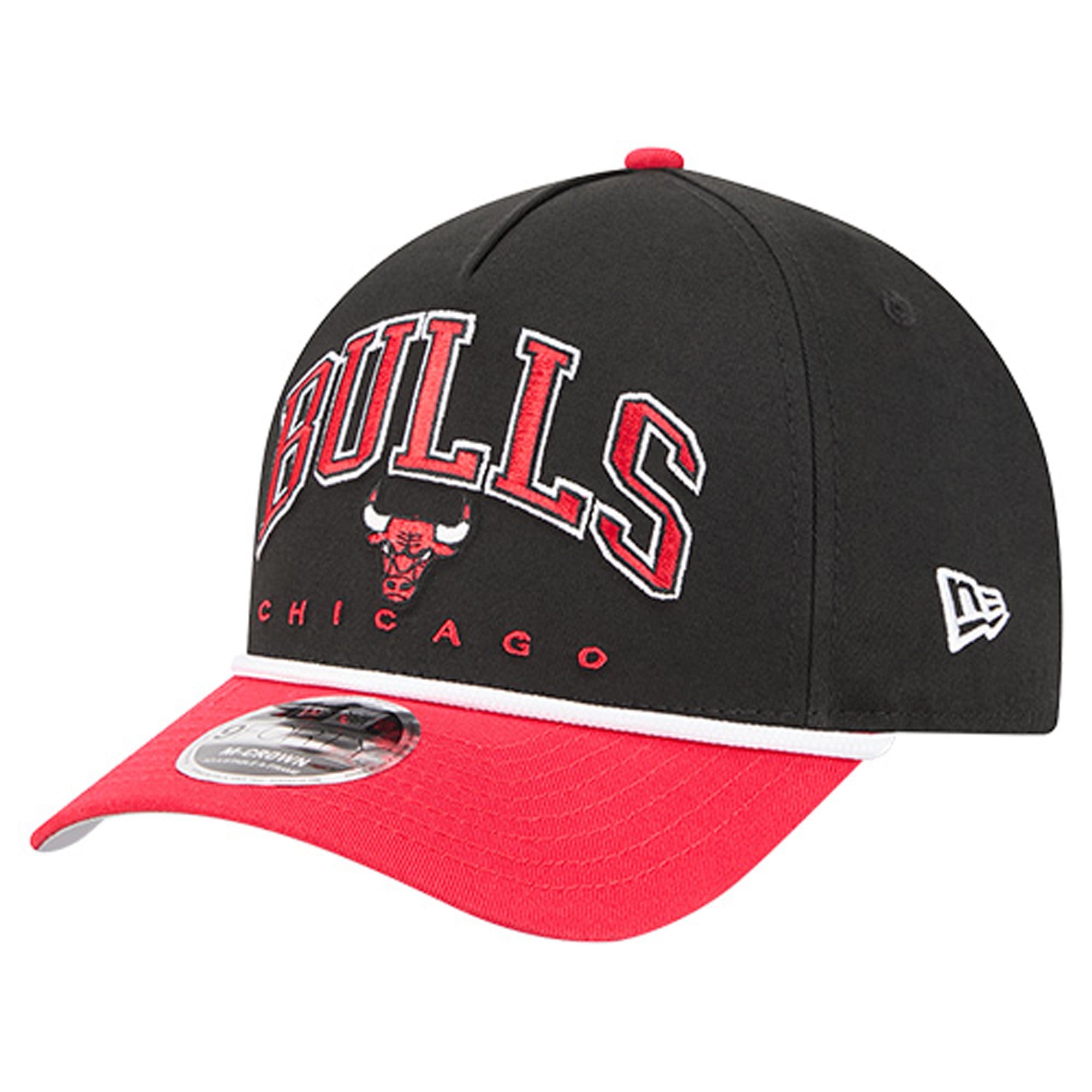 Men's New Era Black Chicago Bulls Bold Arch COOLERA 9FORTY A-Frame M-Crown Adjustable Hat