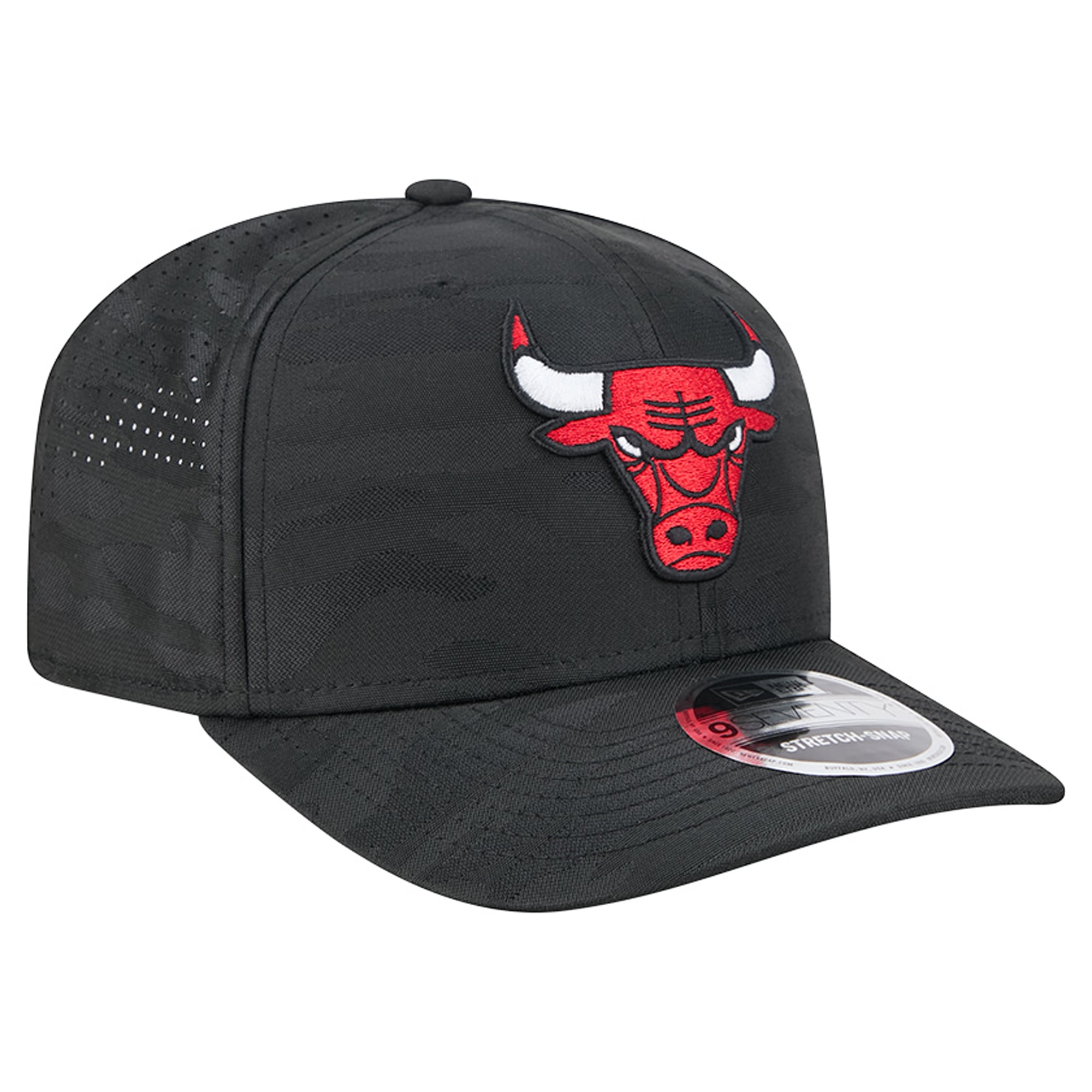 Men's New Era Black Chicago Bulls Camo 9SEVENTY Perforated Adjustable Hat