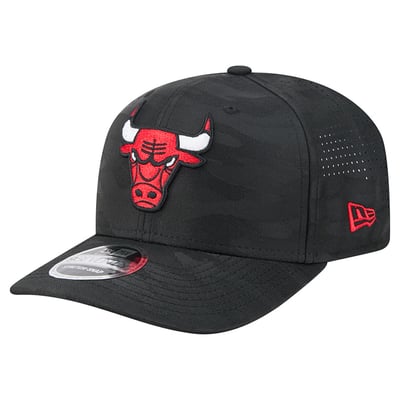 Chicago Bulls New Era Camo 9SEVENTY Perforated Adjustable Hat - Black