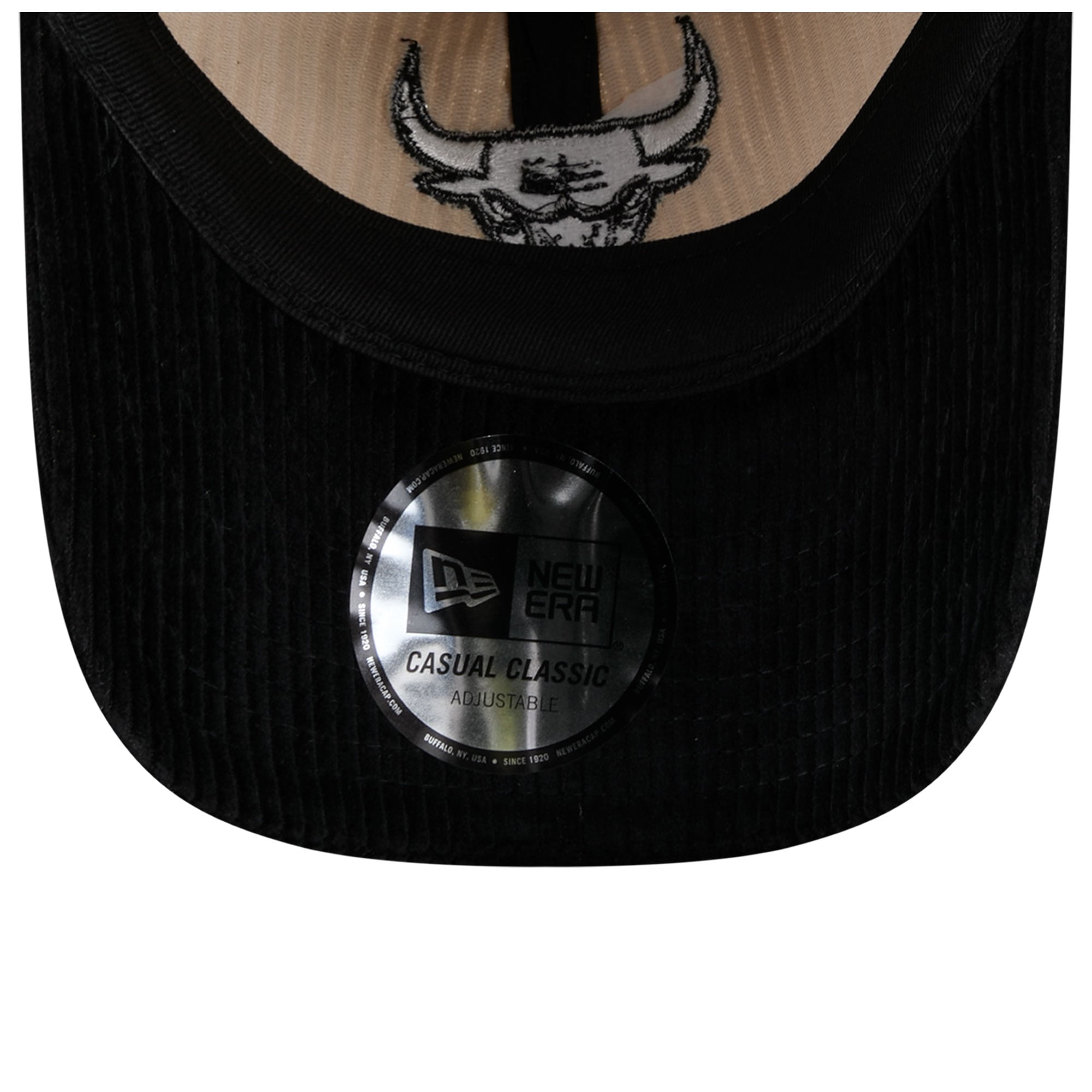 Men's New Era Cream/Black Chicago Bulls Tonal Corduroy Casual Classic Adjustable Hat