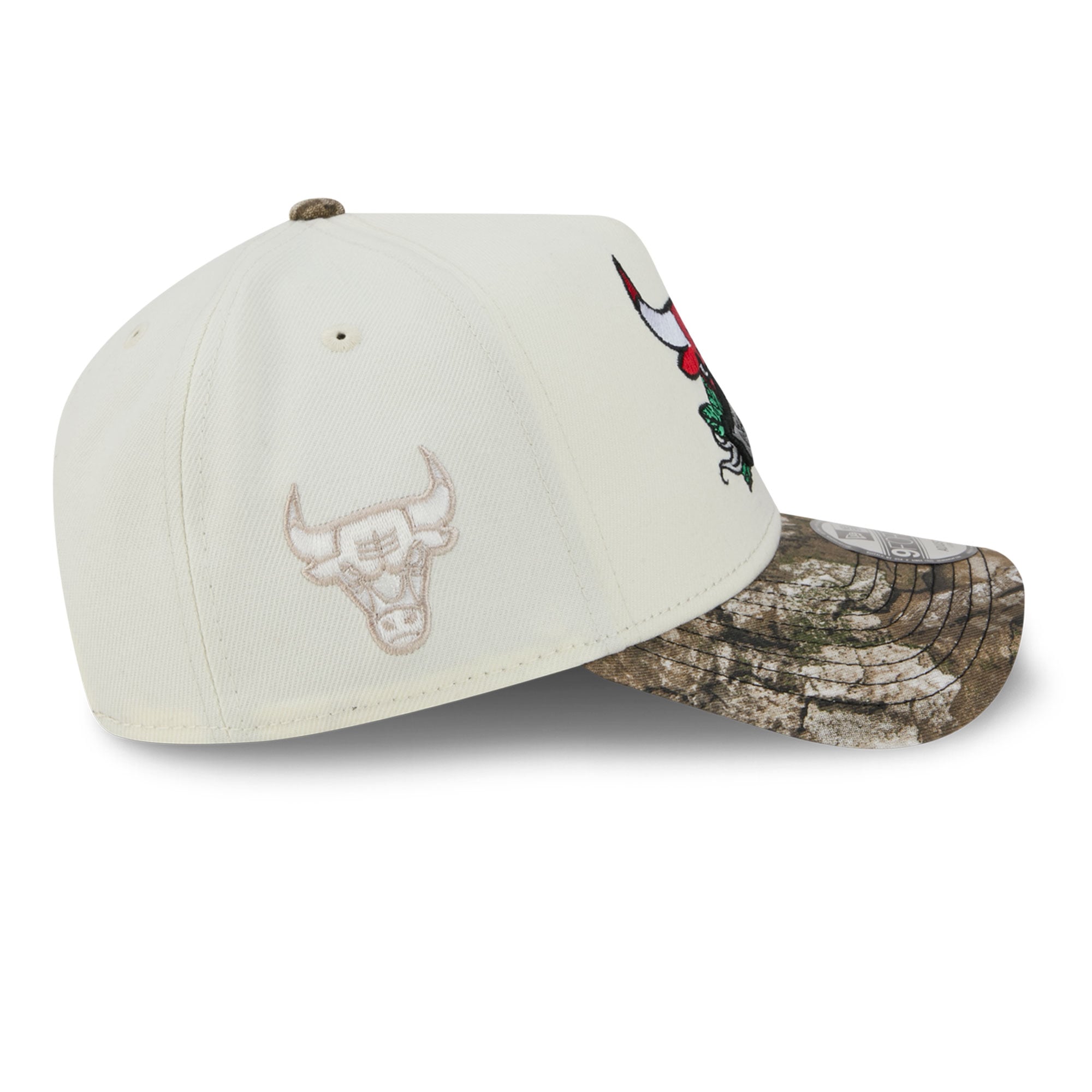 Casquette ajustable New Era 9FORTY A-Frame crème/camouflage Chicago Bulls Rose Banner pour homme