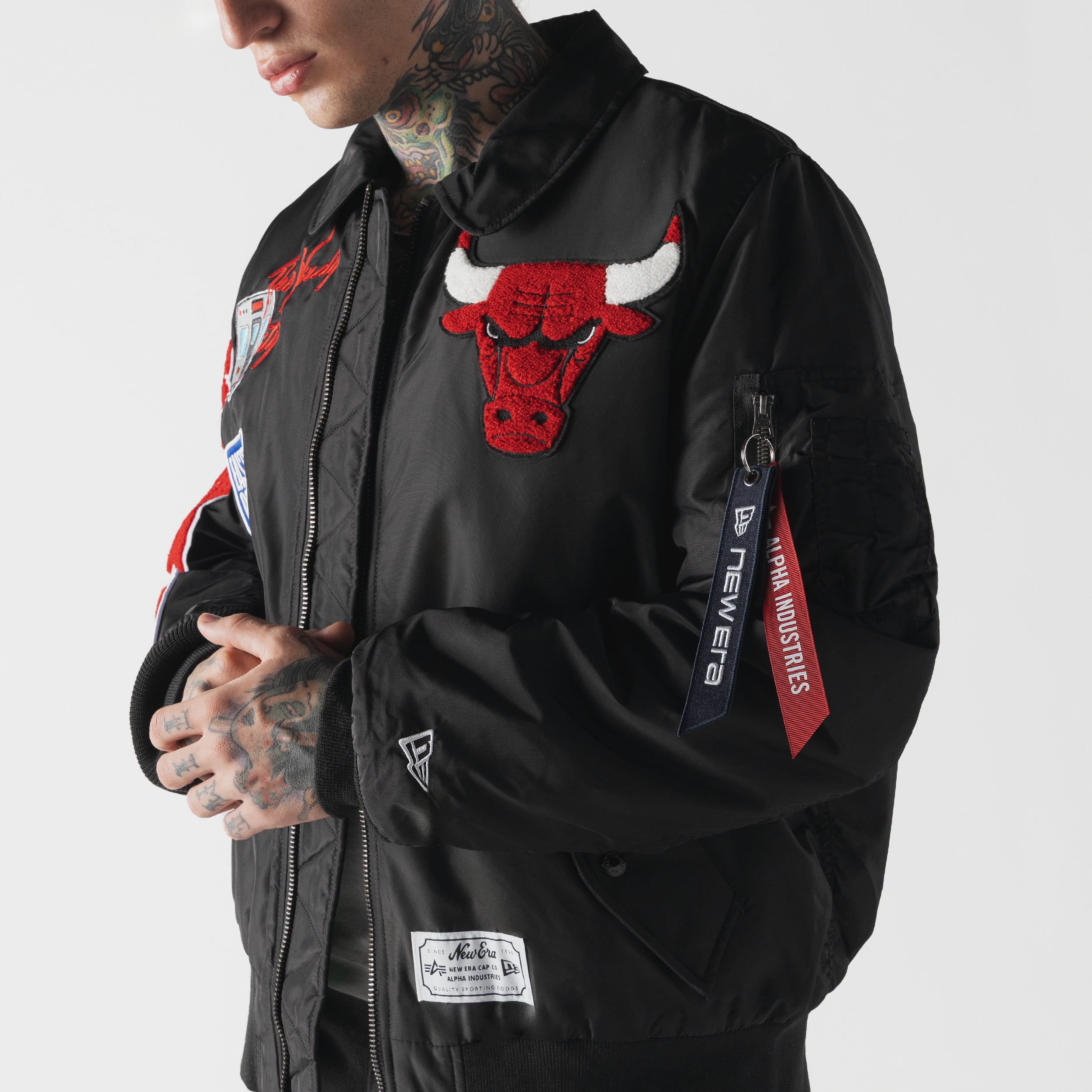 Veste bomber zippée intégrale New Era x Alpha Industries Chicago Bulls MA-1 noire pour homme