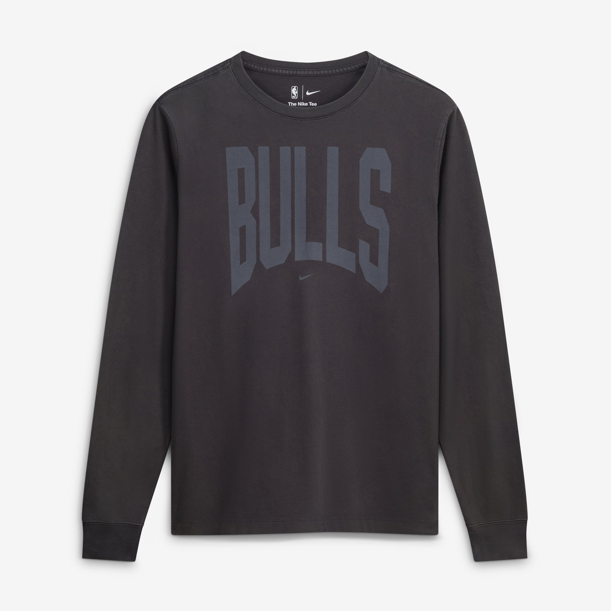 T-shirt à manches longues Nike Chicago Bulls 2026 Standard Issue Travel pour homme, couleur anthracite.