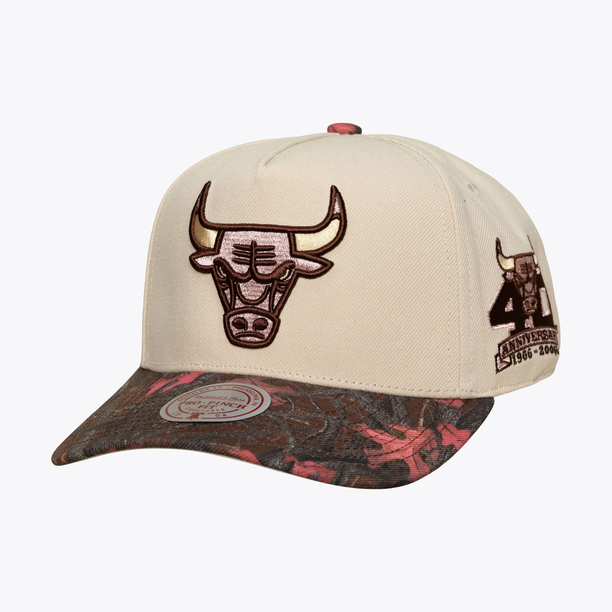 Casquette unisexe Mitchell & Ness crème Chicago Bulls rose automne Pro