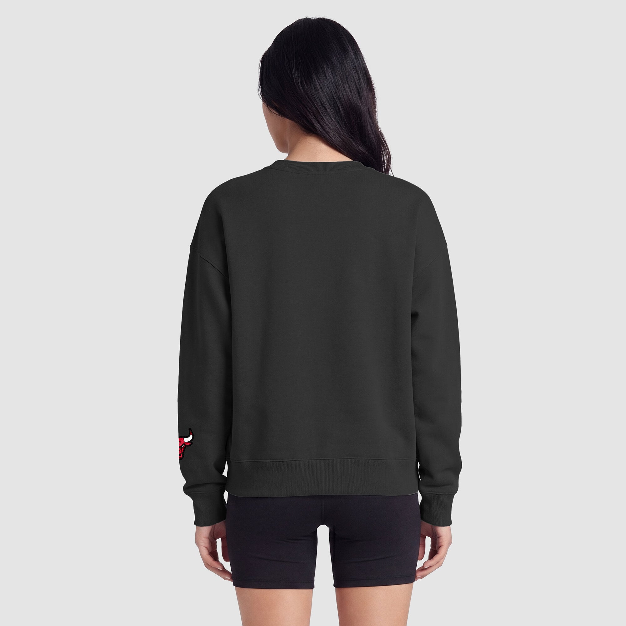 Sweat-shirt à col rond contrasté Champion noir Chicago Bulls pour femme