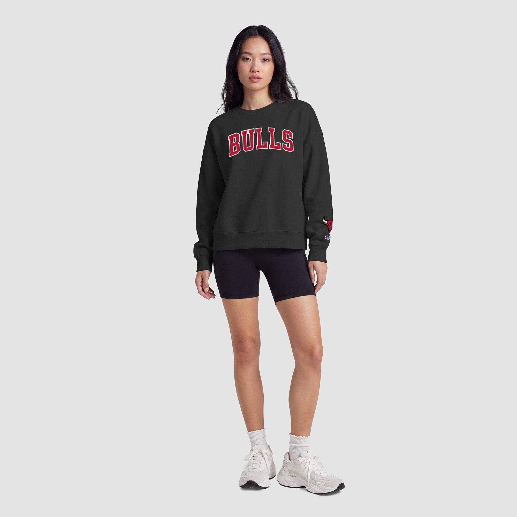 Sweat-shirt à col rond contrasté Champion noir Chicago Bulls pour femme