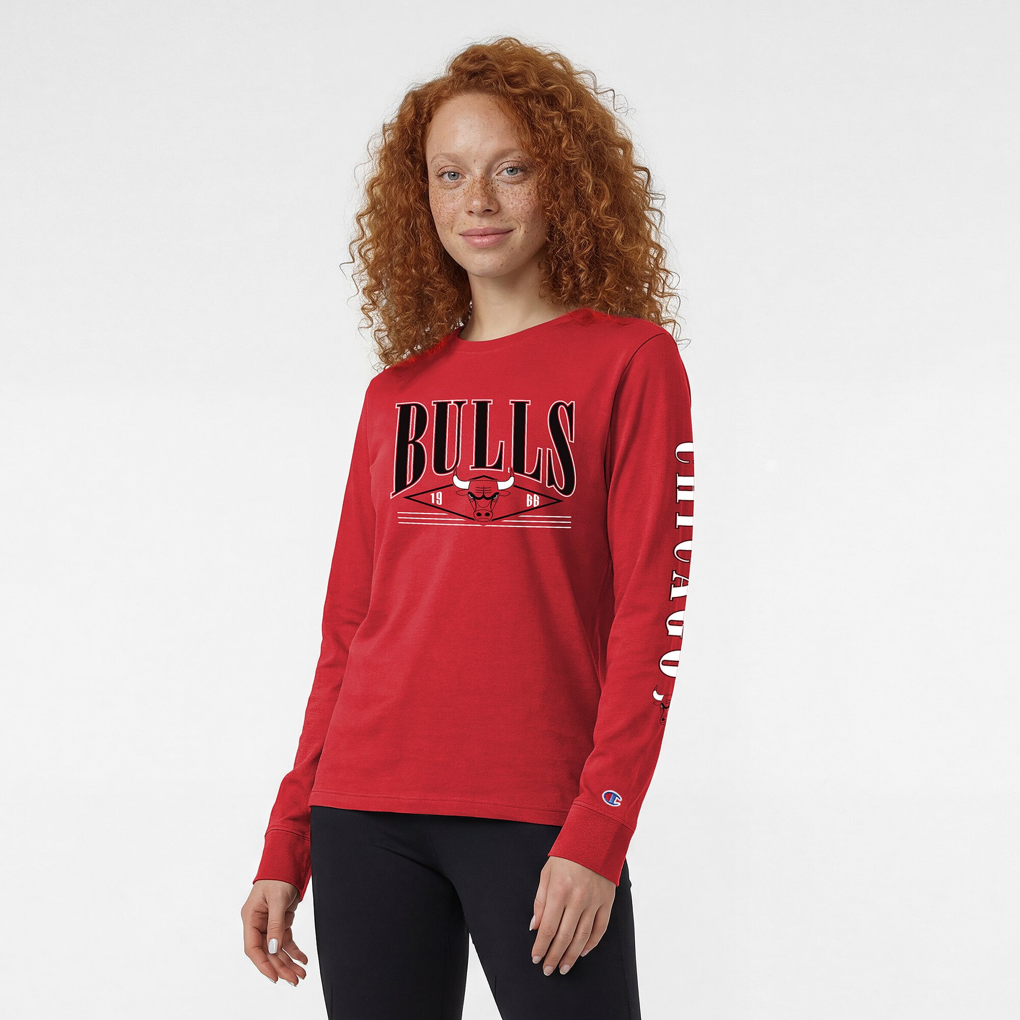 T-shirt à manches longues Champion Red Chicago Bulls pour femmes