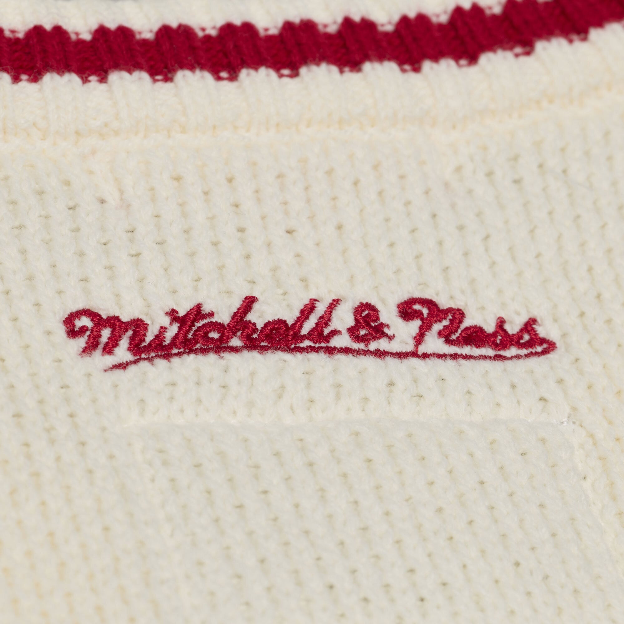 Women's Mitchell & Ness Cream Chicago Bulls Retro Roots Sweater Vest