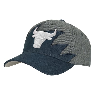  Chicago Bulls Mitchell & Ness Youth Sharktooth Pro Pinch Snapback Hat - Denim/Gray