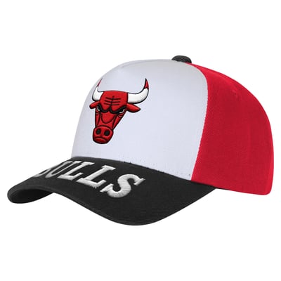 Chicago Bulls Outerstuff Youth Logo Three Pro Pinch Pre-Curved Adjustable Hat - White/Black