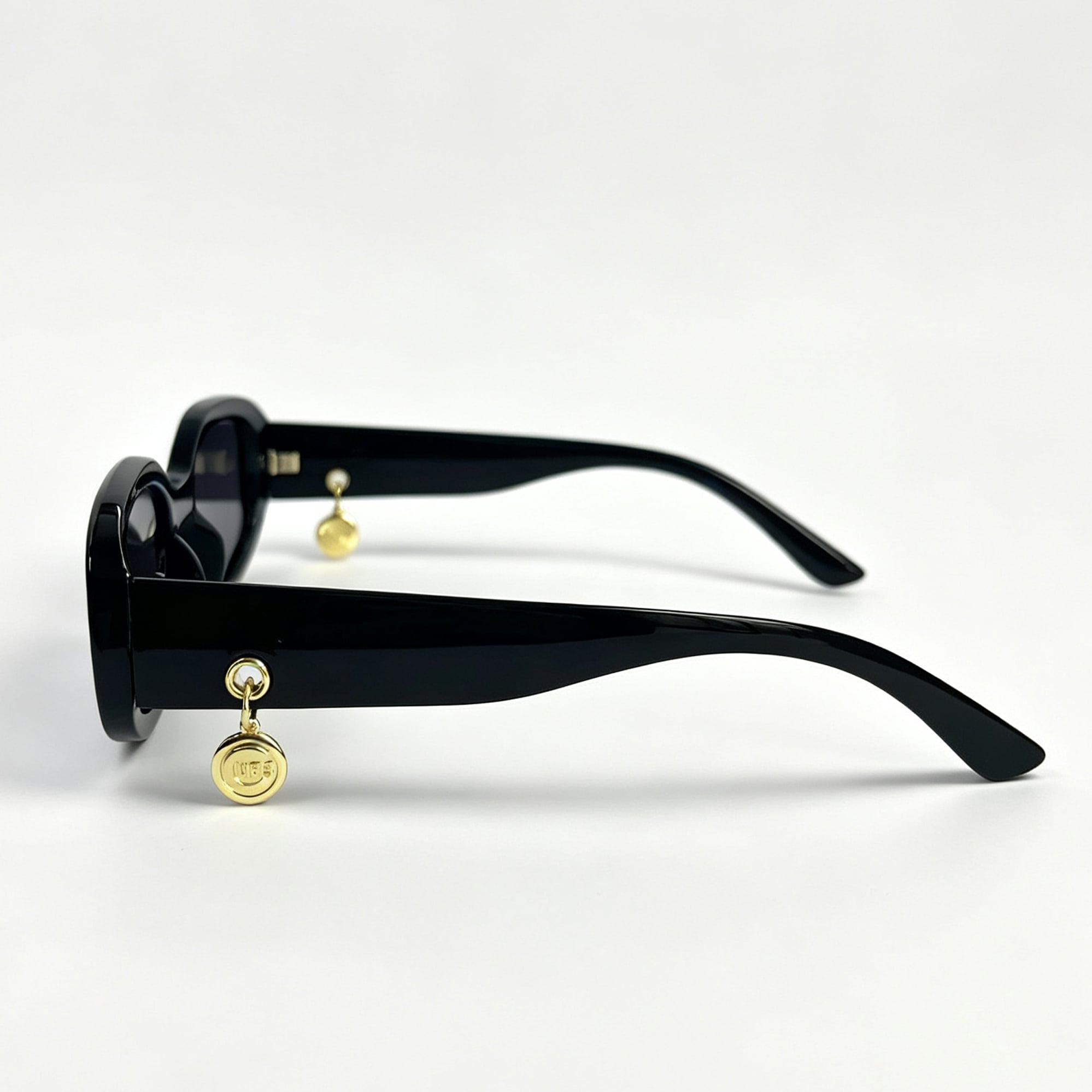 LUV AJ Chicago Cubs Logo Charm Sunglasses