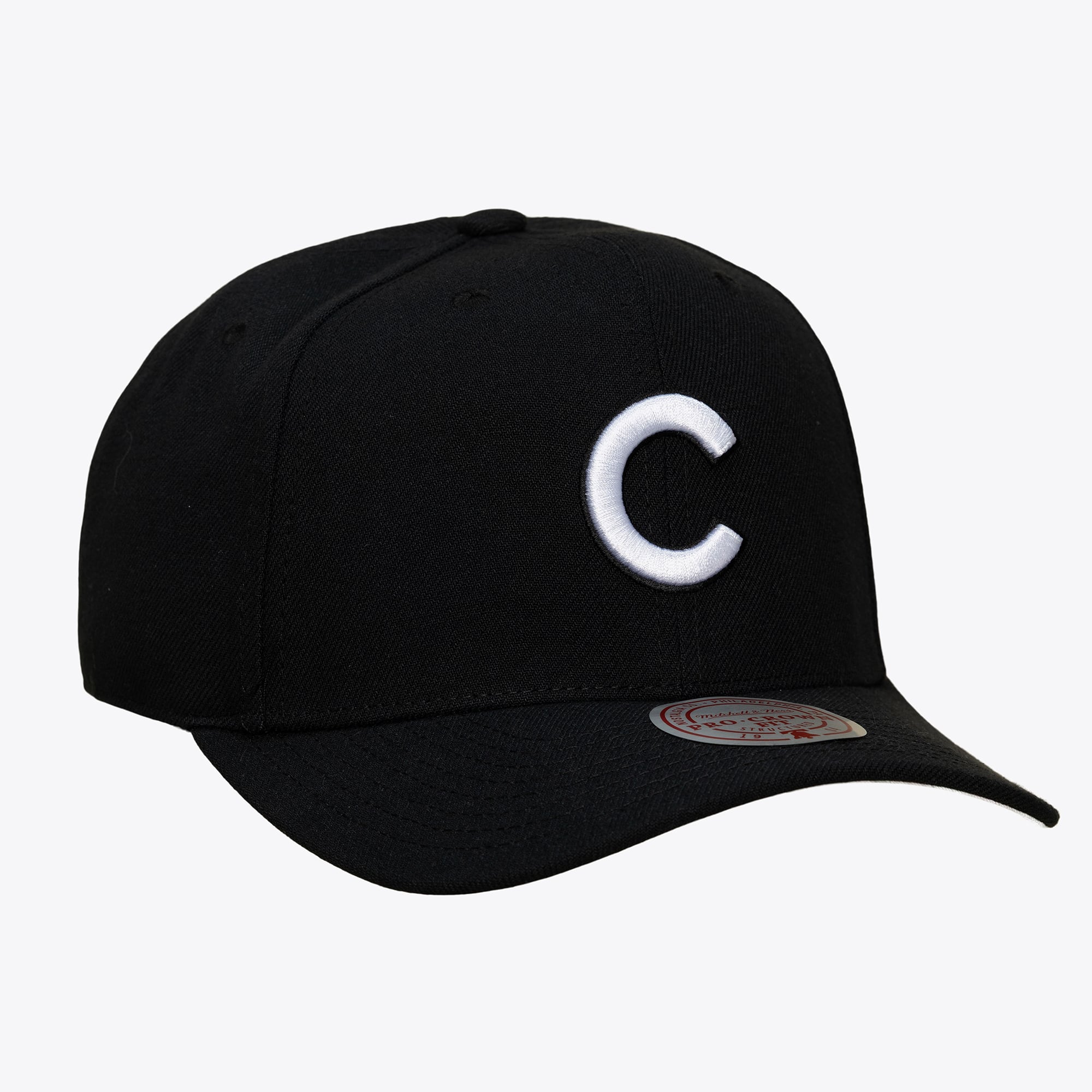 Men's Mitchell & Ness Black Chicago Cubs Pro Crown Snapback