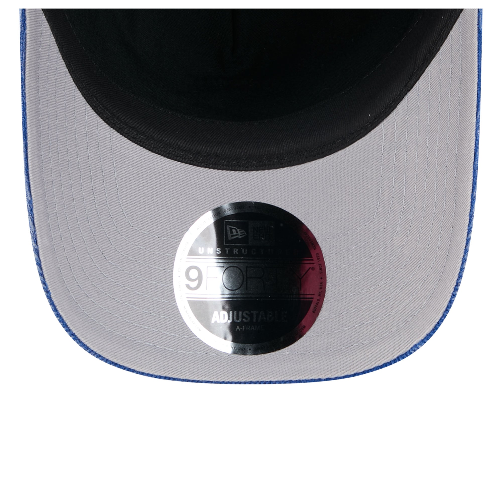 Casquette New Era Royal Chicago Cubs 2016 World Series pour homme, en velours côtelé ton sur ton, modèle 9FORTY à monture A ajustable, avec patch latéral et logo sur les côtés.
