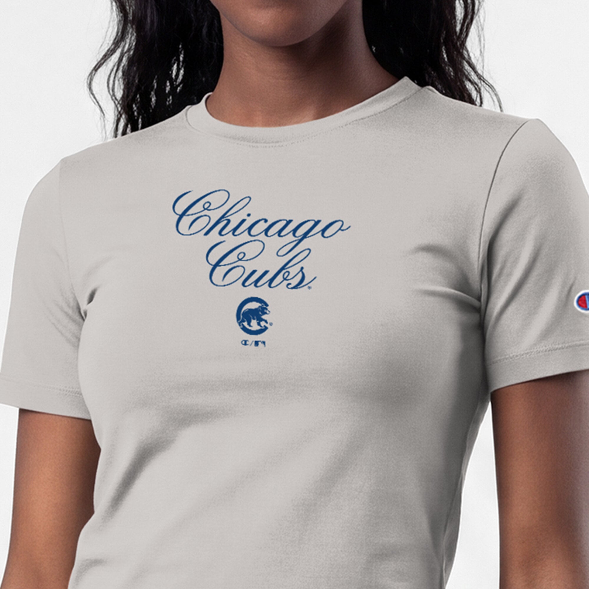 T-shirt court ajusté doux au toucher Champion gris pour femme, Chicago Cubs