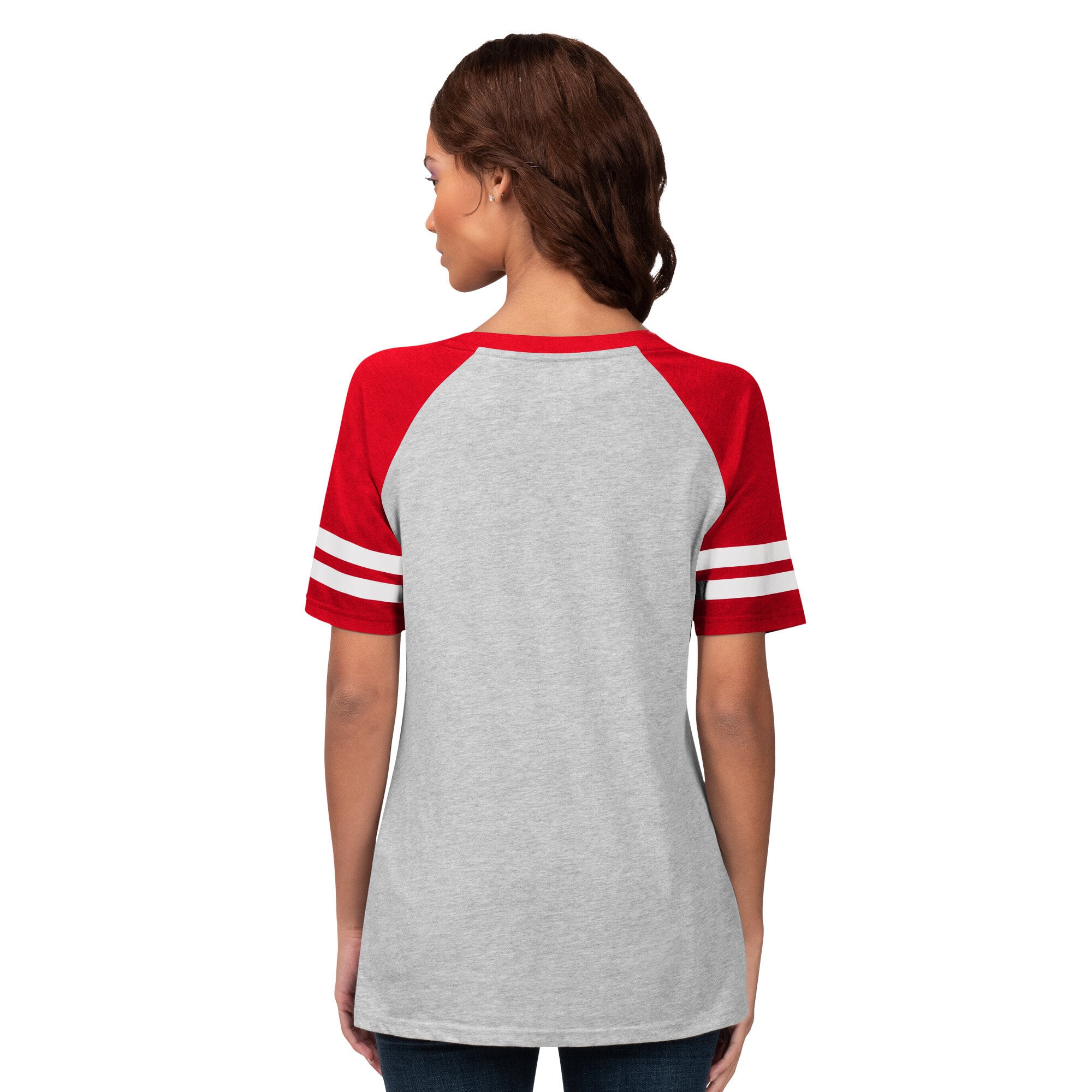 Women's G-III 4Her by Carl Banks Heather Gray Chicago Cubs Goal Line Raglan V-Neck T-Shirt