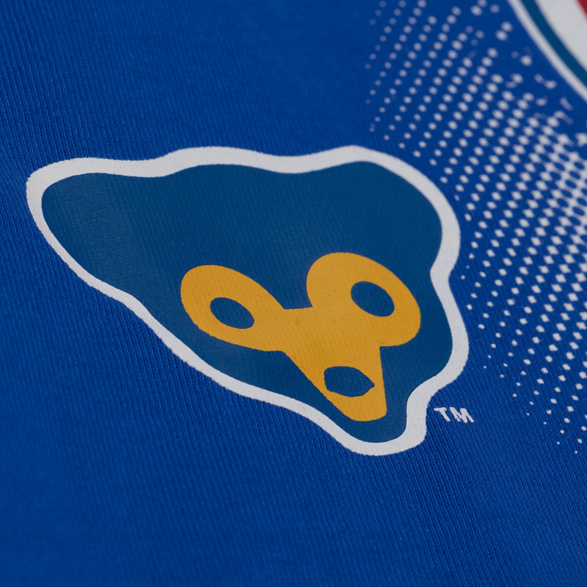 T-shirt Mitchell & Ness Royal Chicago Cubs Street Graphics pour femmes